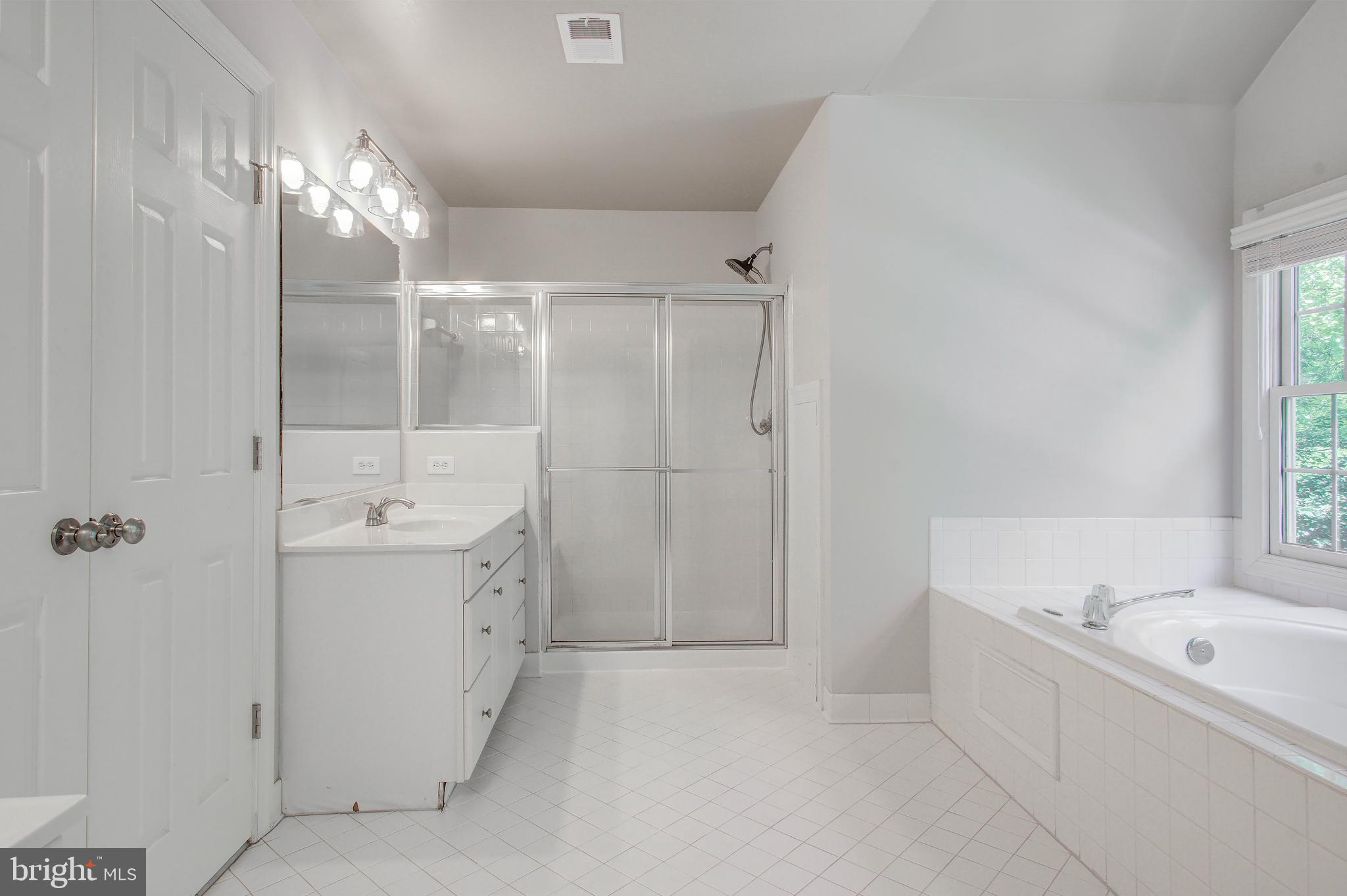 WILLOWS OF POTOMAC - Residential