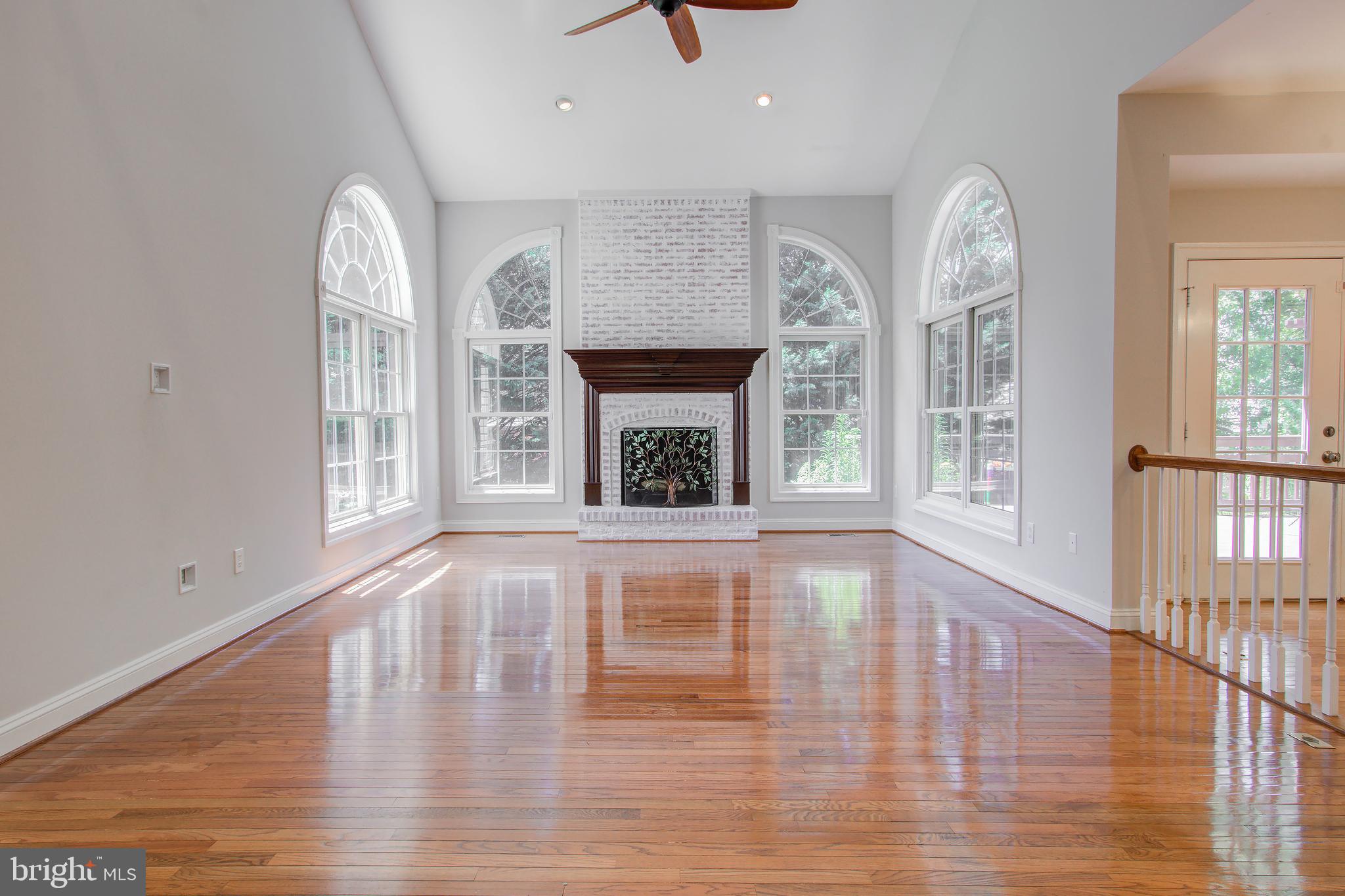 WILLOWS OF POTOMAC - Residential