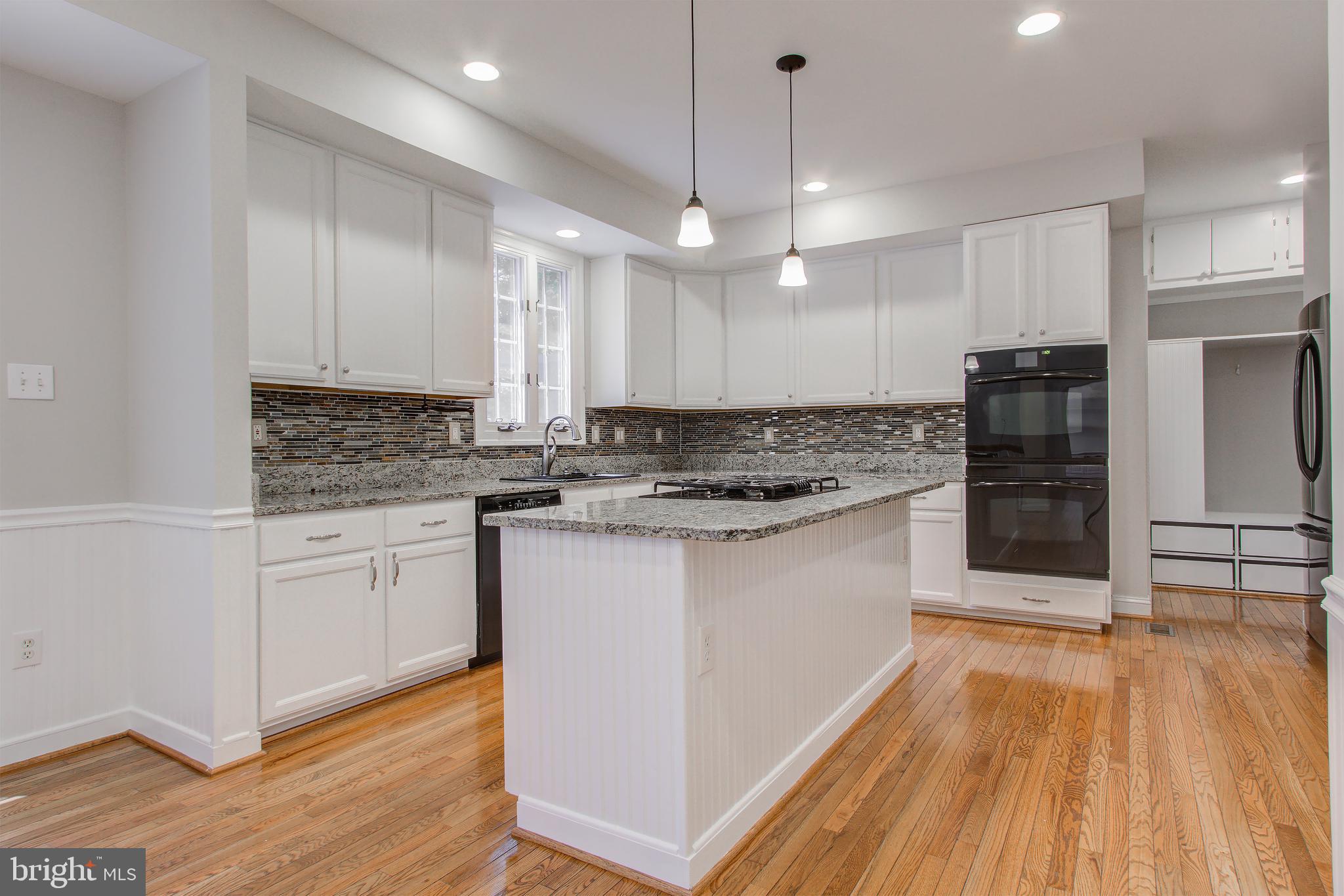 WILLOWS OF POTOMAC - Residential