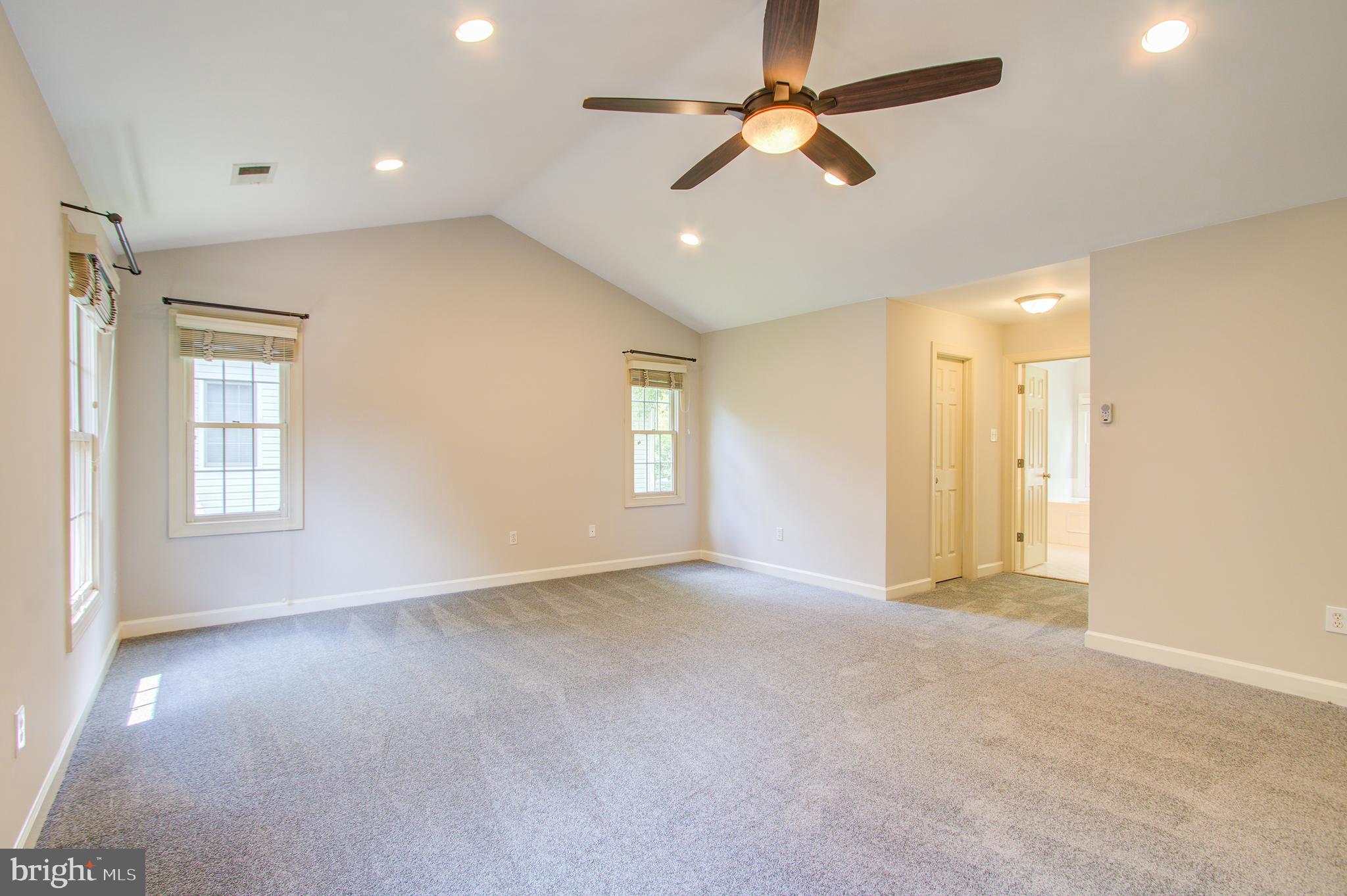 WILLOWS OF POTOMAC - Residential