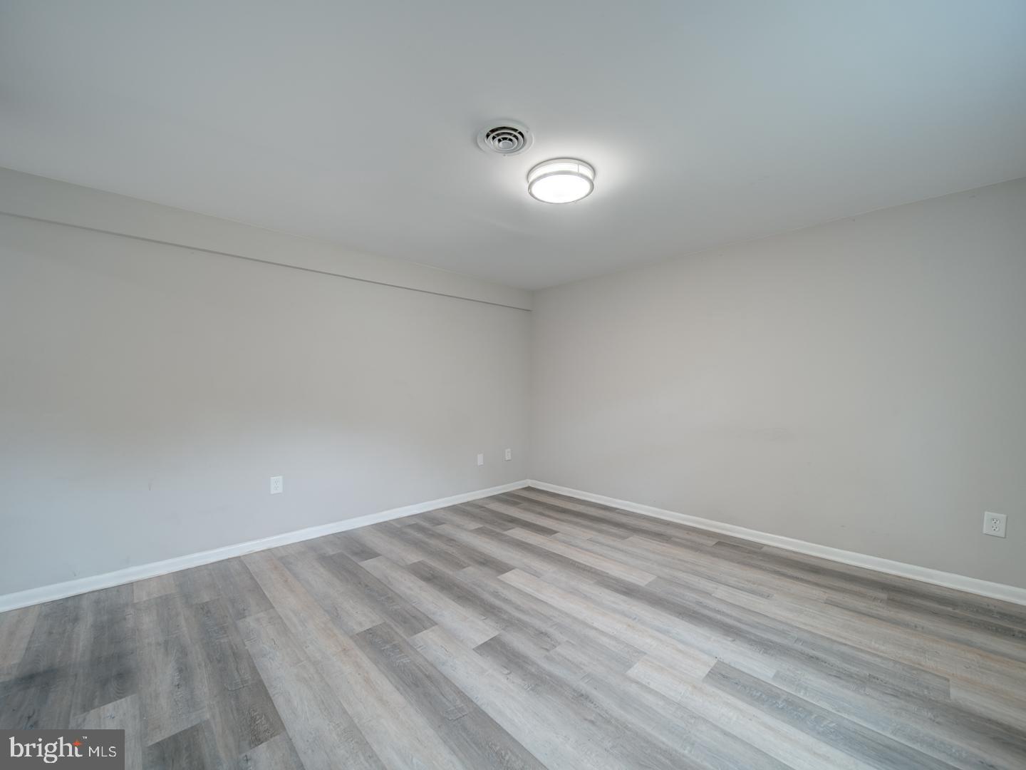 BRIANWOODS - Residential