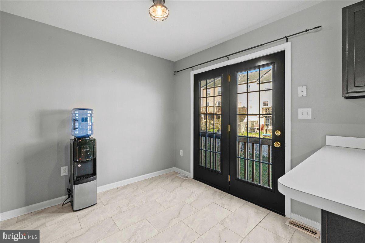 TOWNES OF INWOOD - Residential