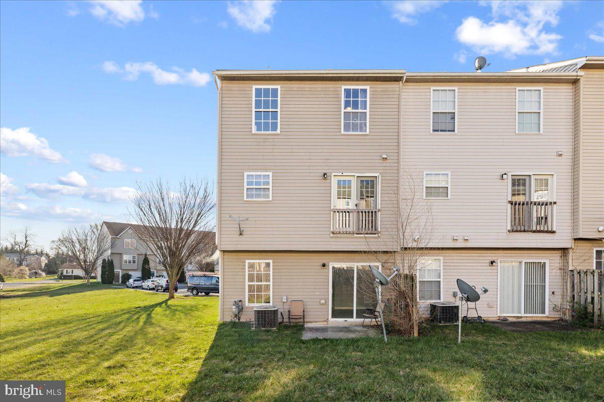 TOWNES OF INWOOD - Residential
