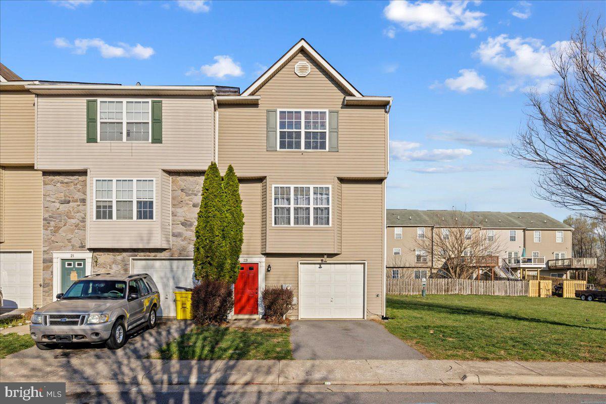 TOWNES OF INWOOD - Residential
