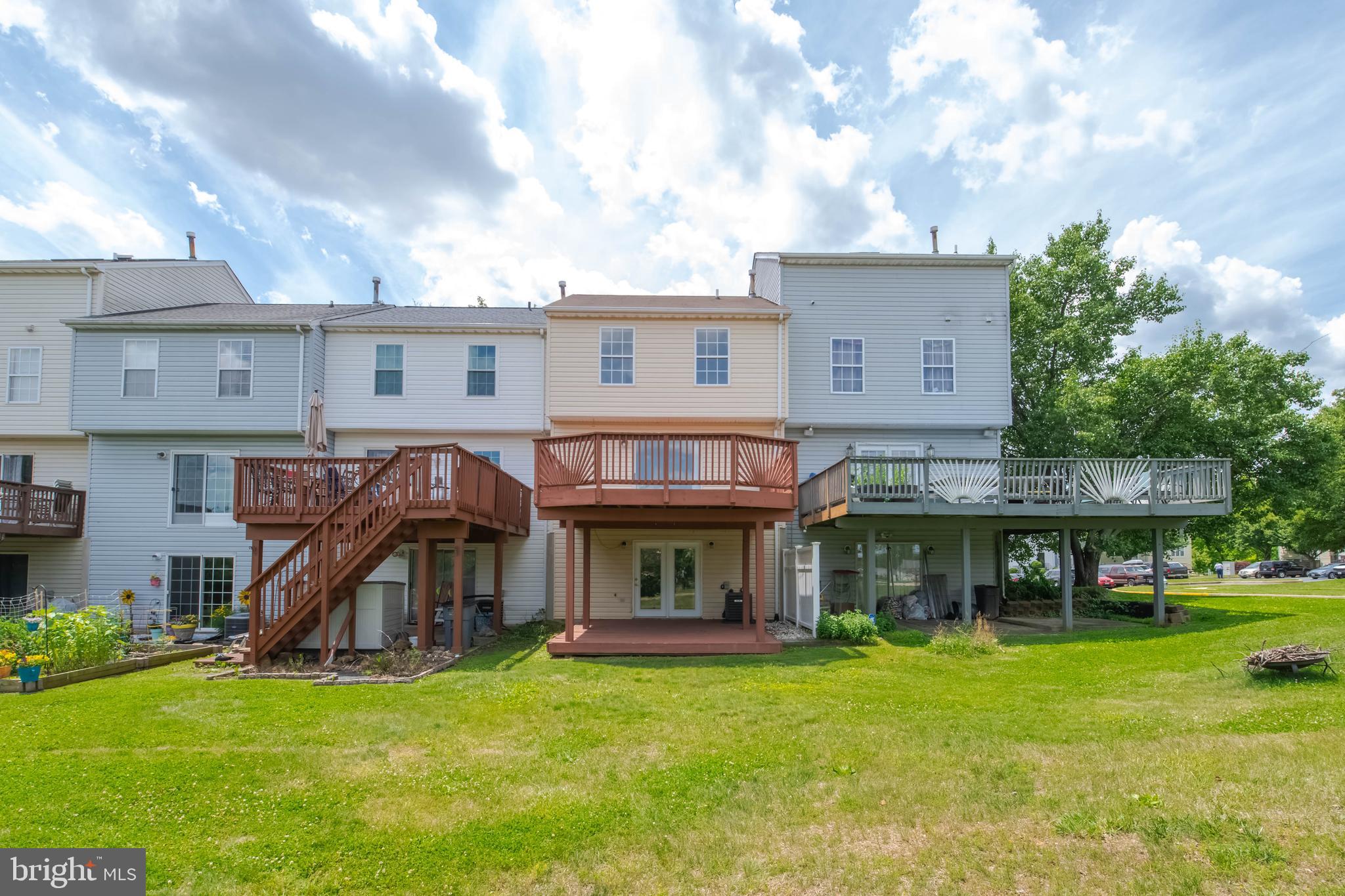 GRACE HARBOUR - Residential