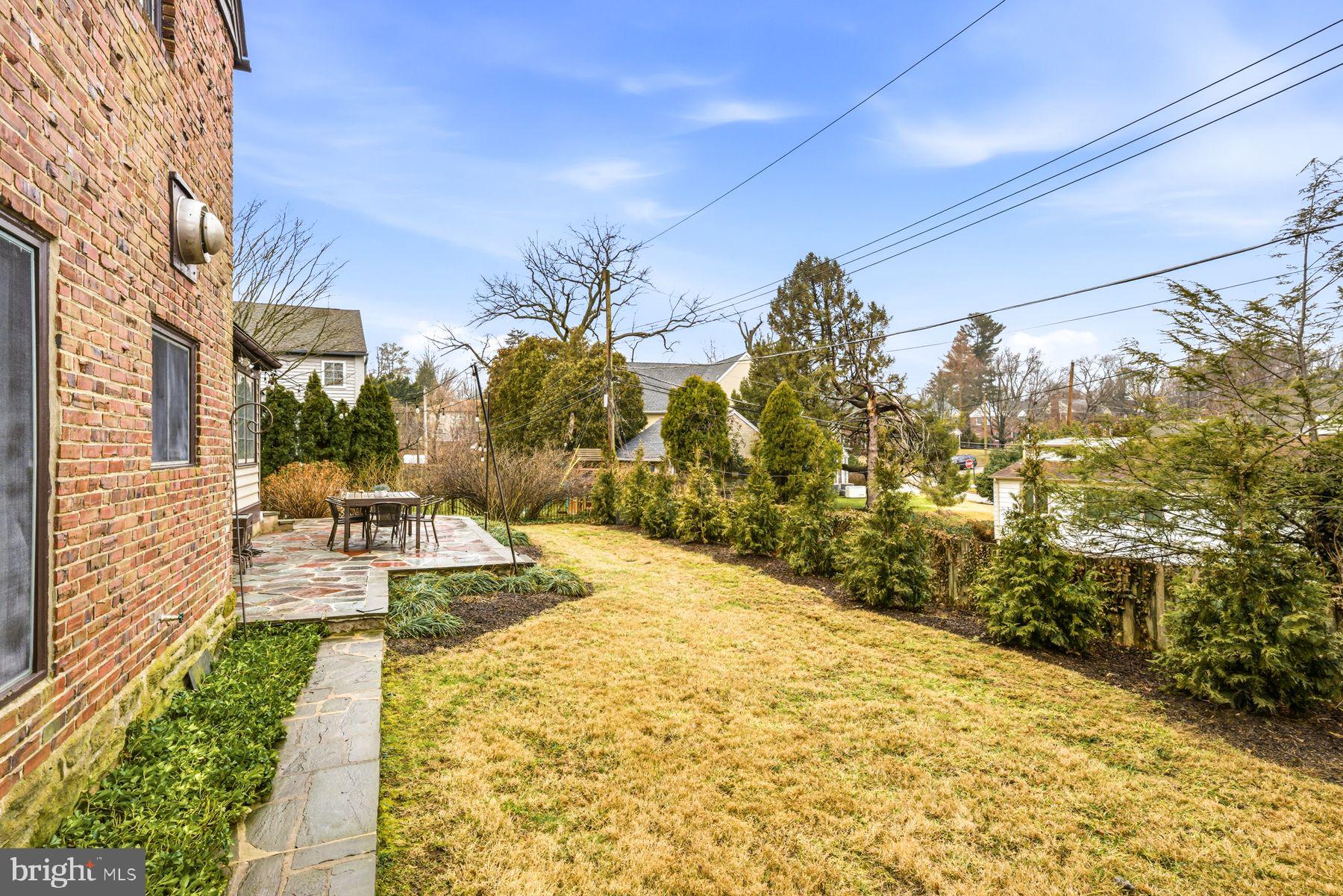 COLLEGE PARK - Residential