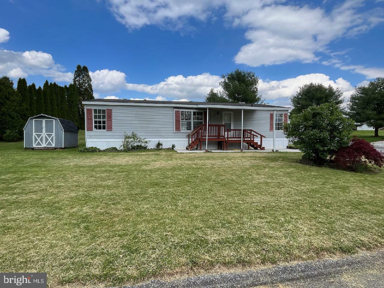 NEWBERRY FARMS - Residential