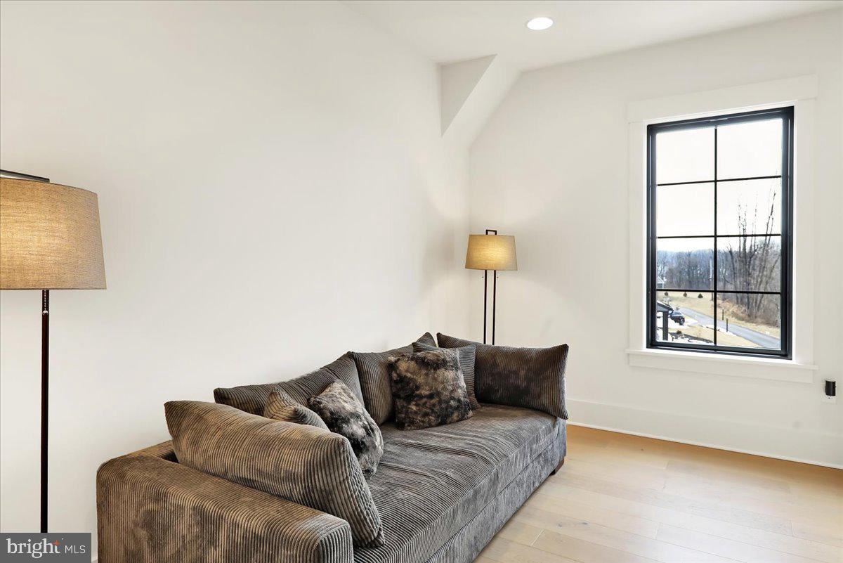 CORNWALL BOROUGH - Residential