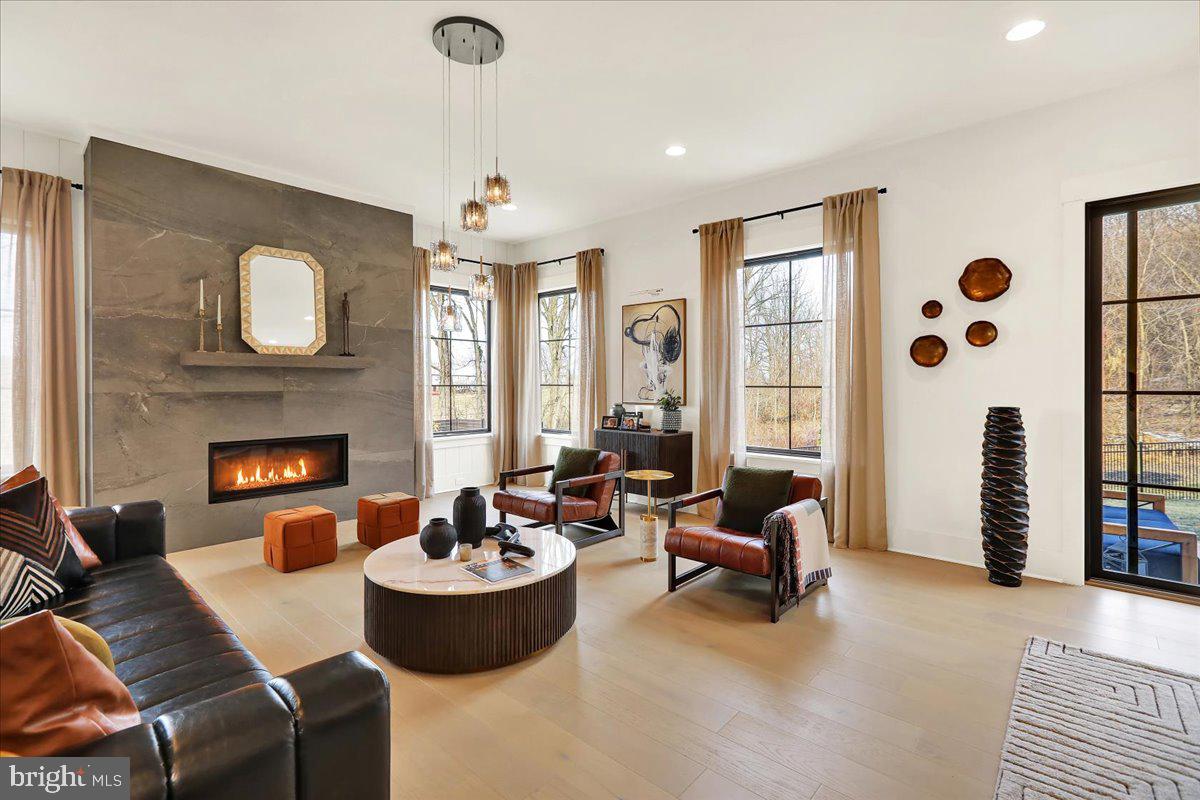 CORNWALL BOROUGH - Residential