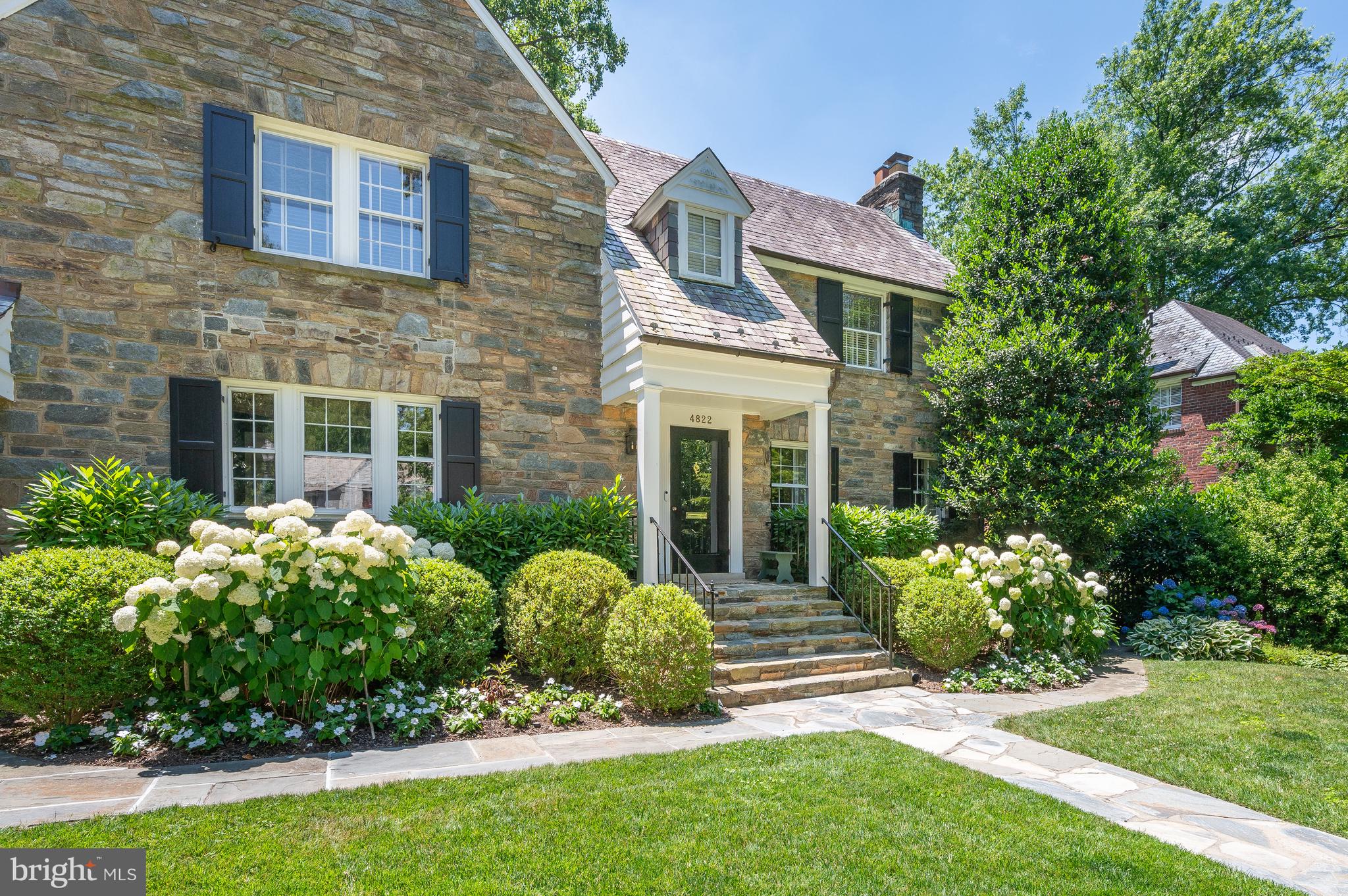 SPRING VALLEY - Residential