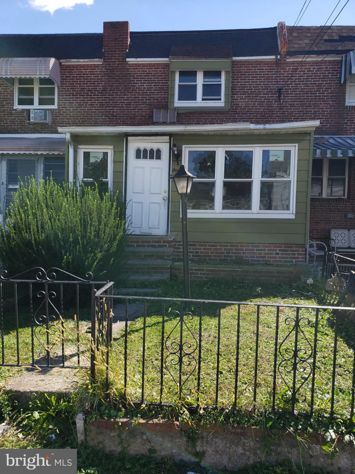 This home offers comfort, efficiency, and low maintenance for years to come. Seller is motivated to sale 
Even better, the property includes a stable tenant in place for over four years, providing immediate and reliable rental income from day one — a major advantage for investors seeking consistent cash flow.

Ideal for:
• Investors looking for a turnkey, income-producing property
• Buyers interested in a rent-to-own pathway
• Future owner-occupants who want income now and flexibility later

Start by collecting rent and build equity while the property continues to appreciate.

Serious inquiries welcome.