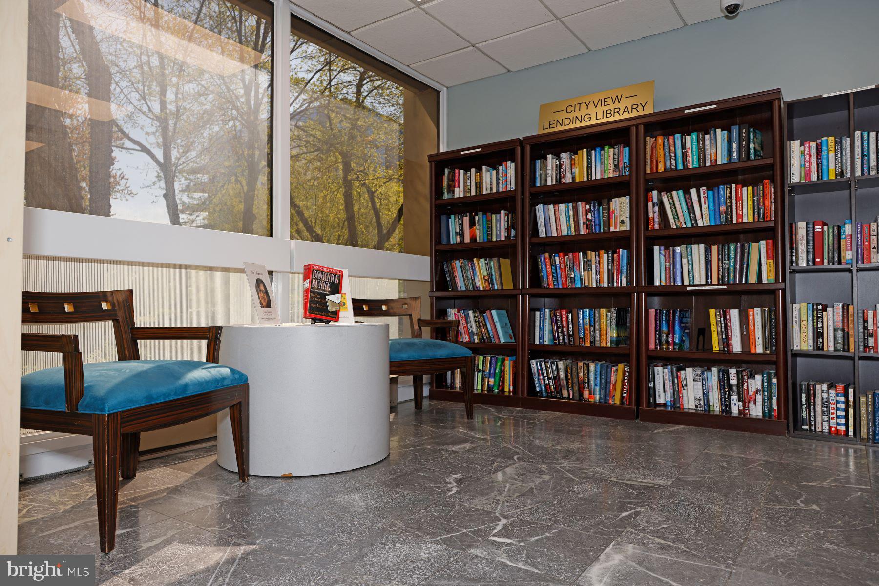 LOGAN SQUARE - Residential