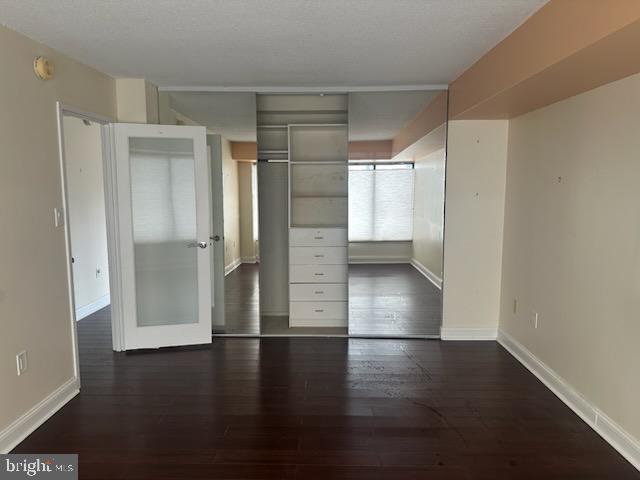 LOGAN SQUARE - Residential