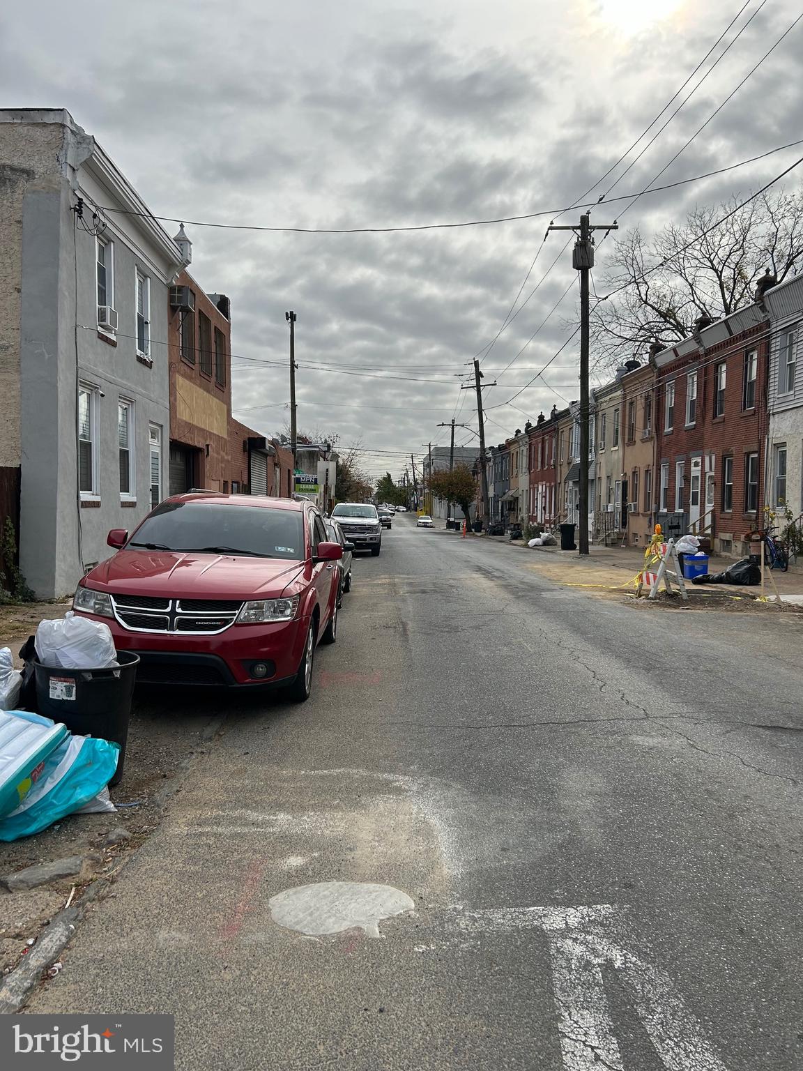 RICHMOND - Land