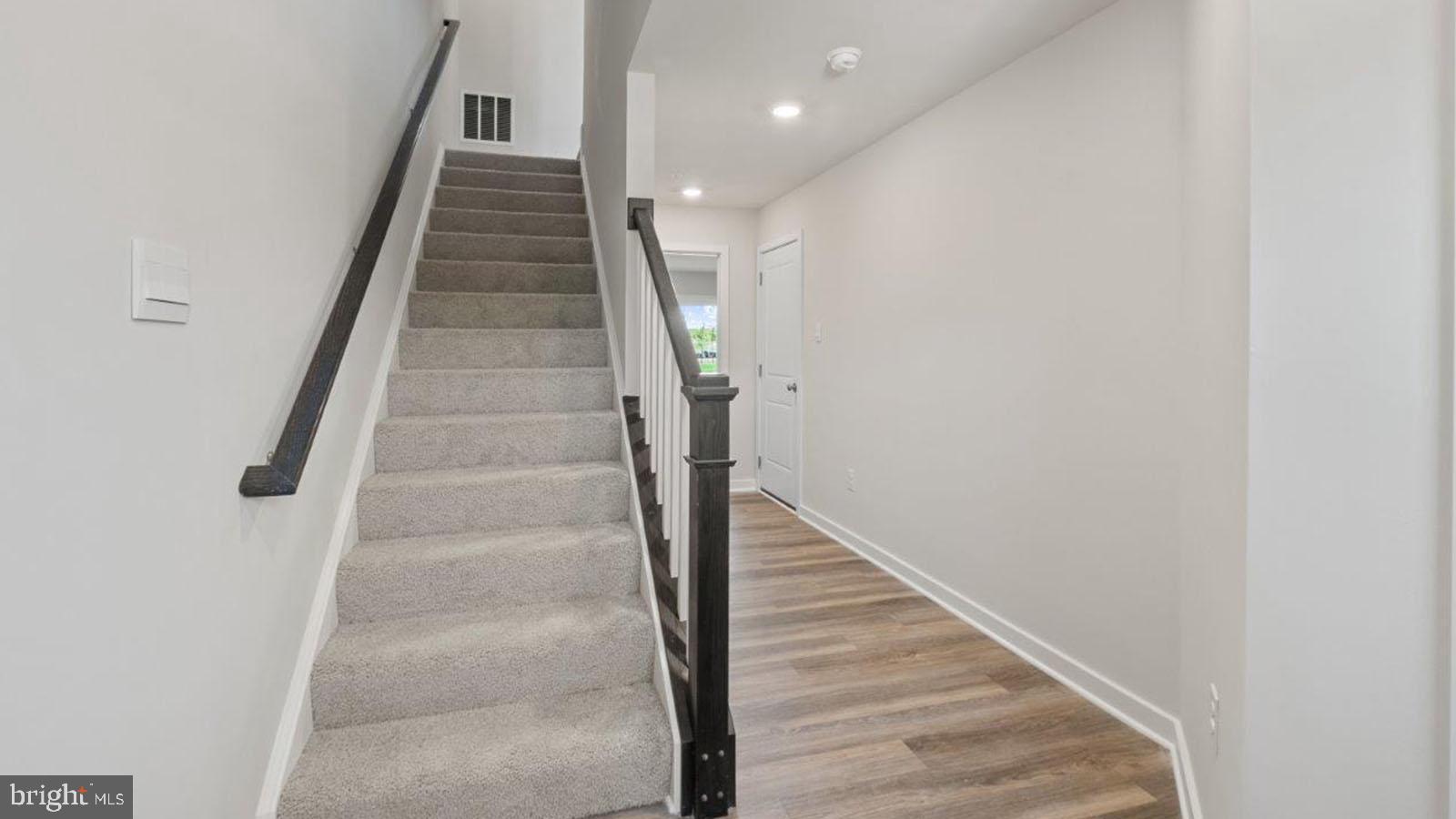 SPRING HILLS - Residential