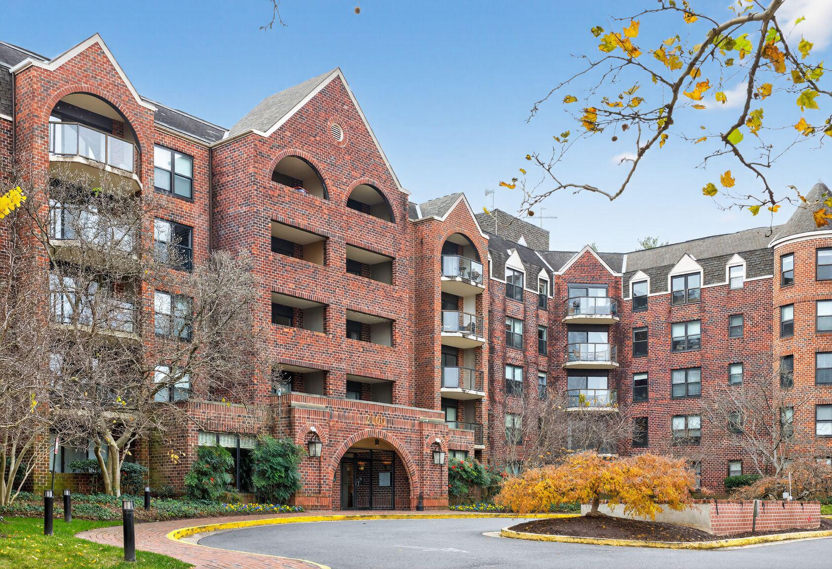 ASTORIA CONDOMINIUM - Residential