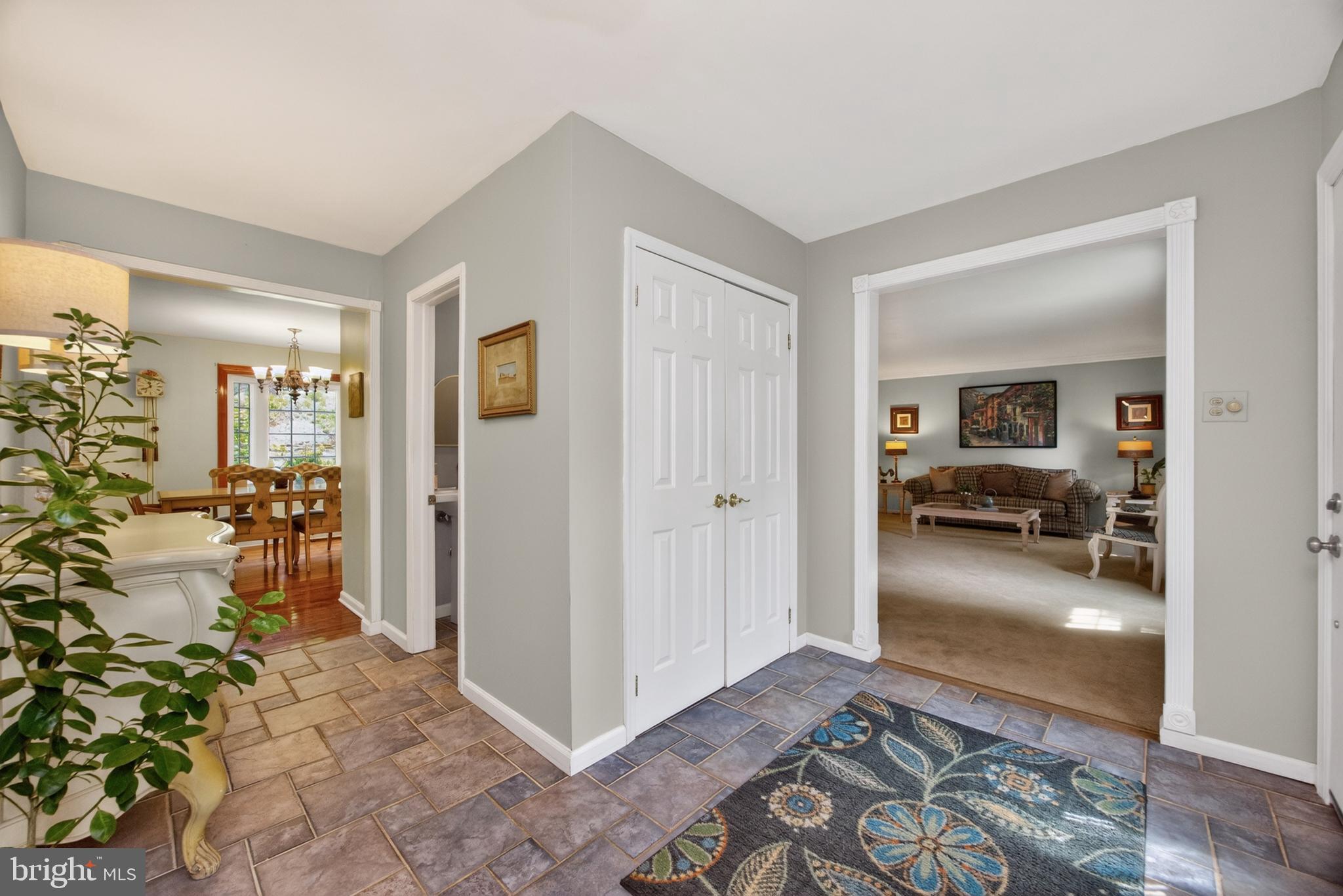 SUNNYSIDE FARMS - Residential