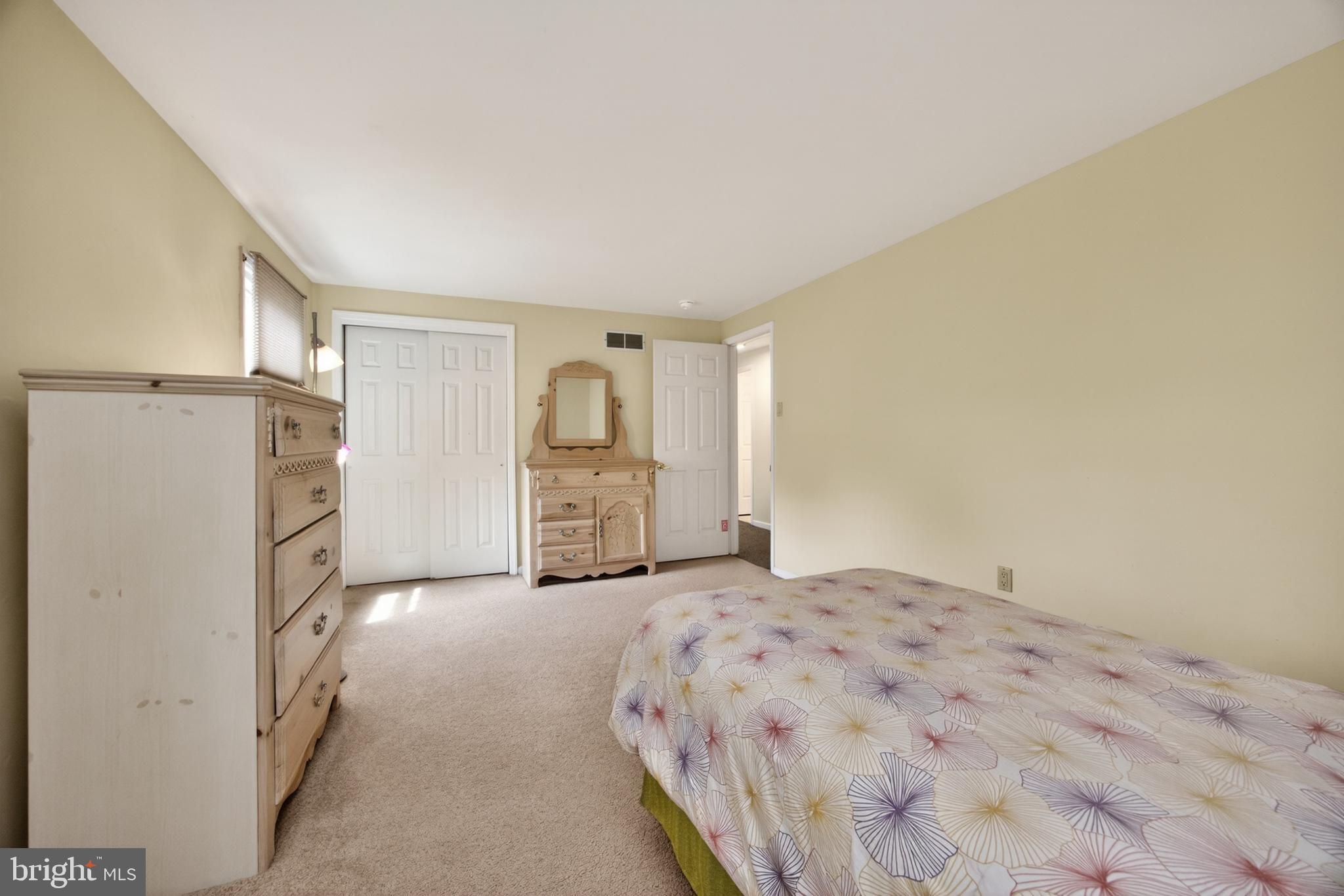 SUNNYSIDE FARMS - Residential