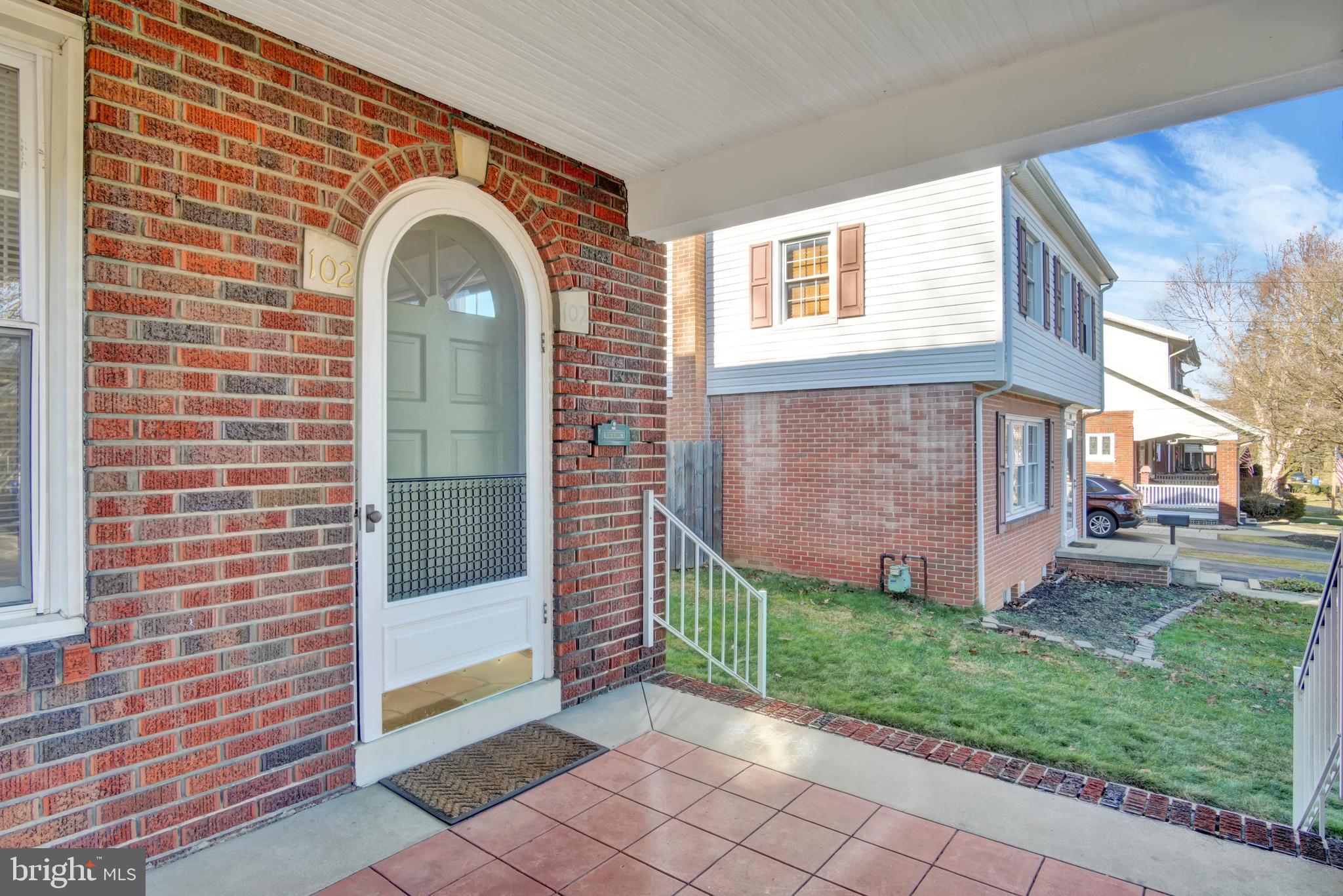 OLD EAST YORK - Residential