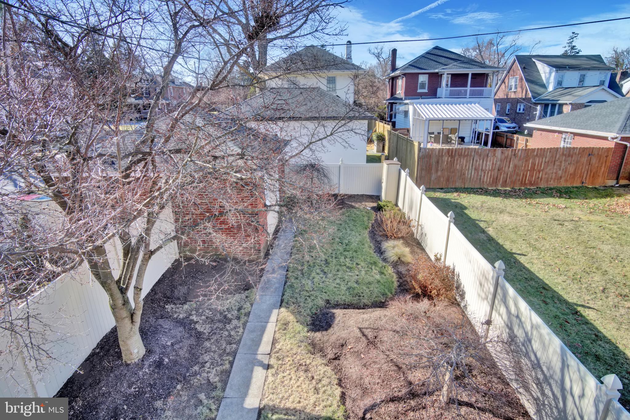 OLD EAST YORK - Residential