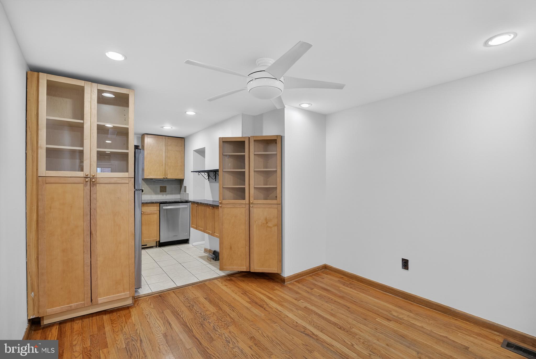 PASSYUNK SQUARE - Residential