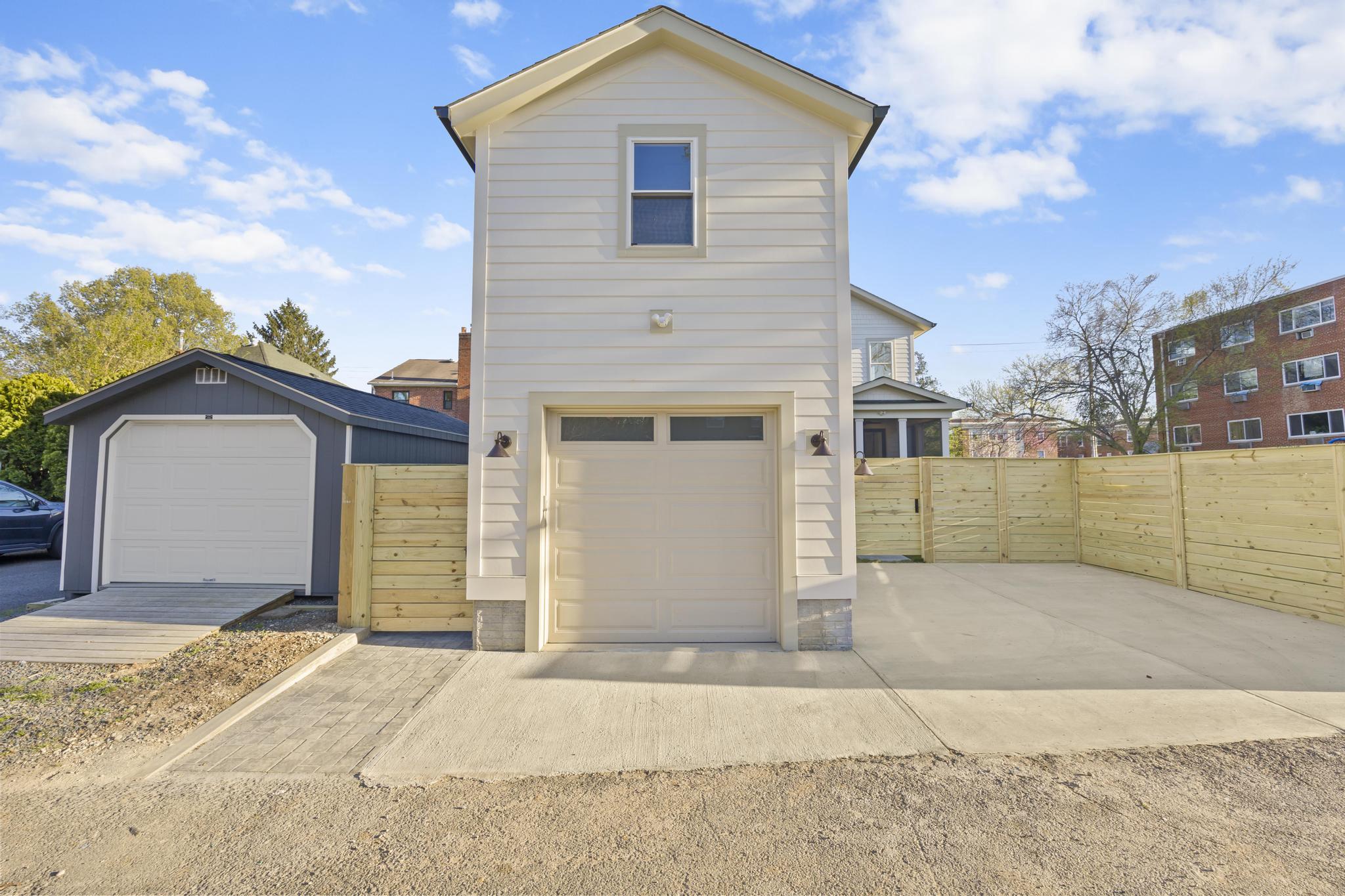 DEL RAY/ROSEMONT - Residential