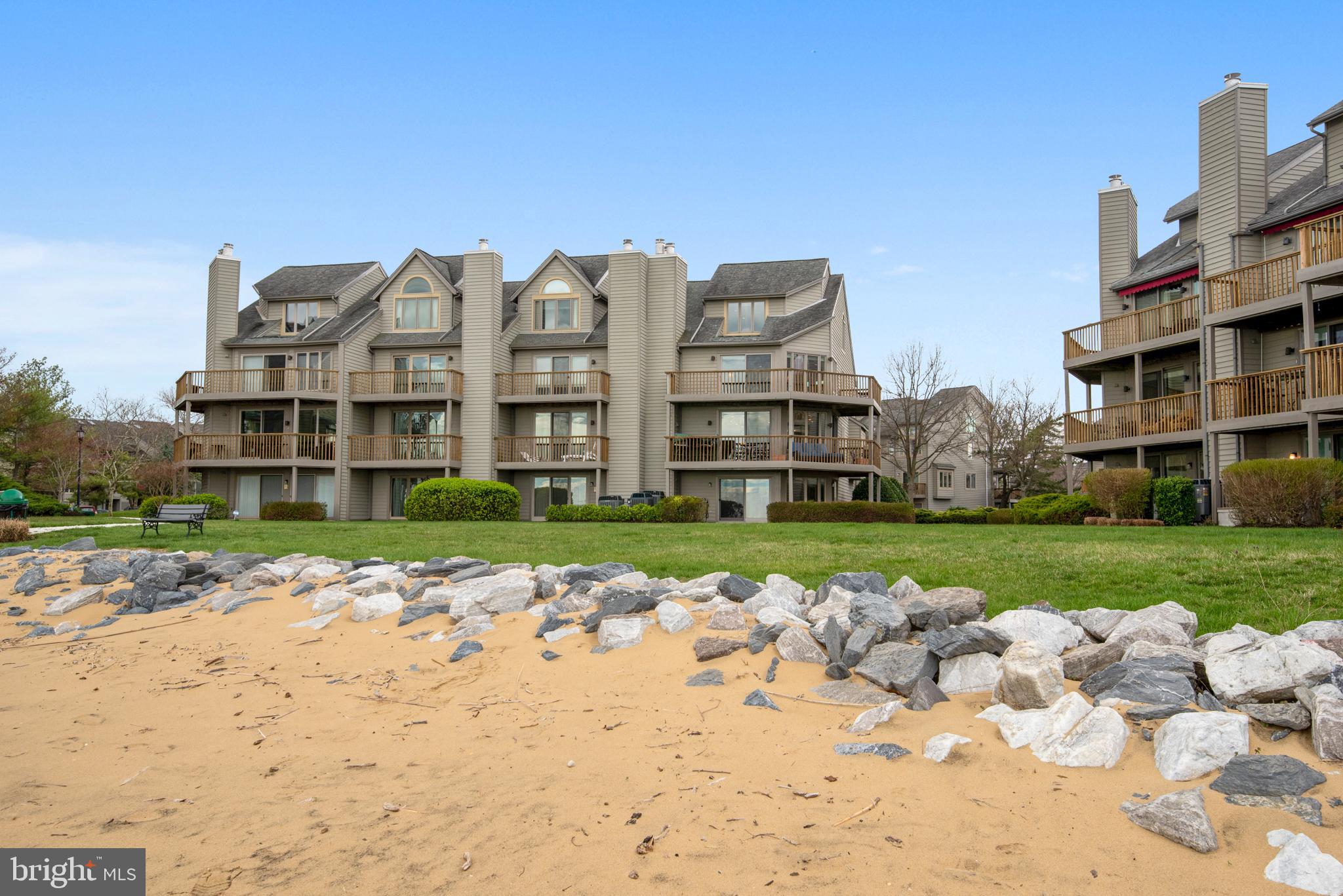 CHESAPEAKE HARBOUR - Residential