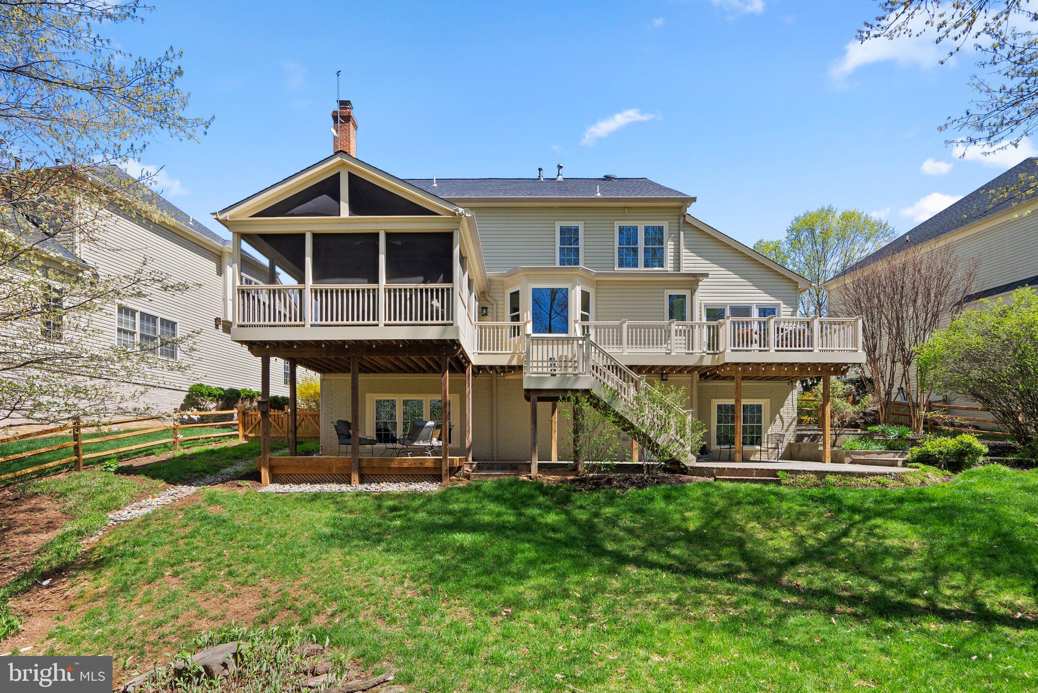 SOUTH BANK - Residential
