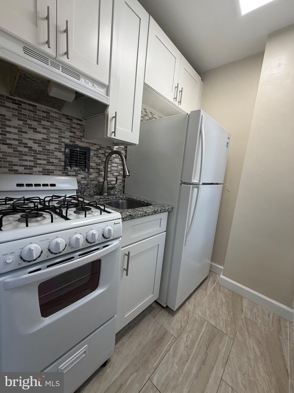 RIVER PLACE - Residential