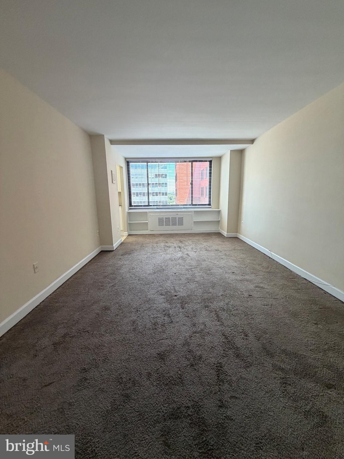 RIVER PLACE - Residential