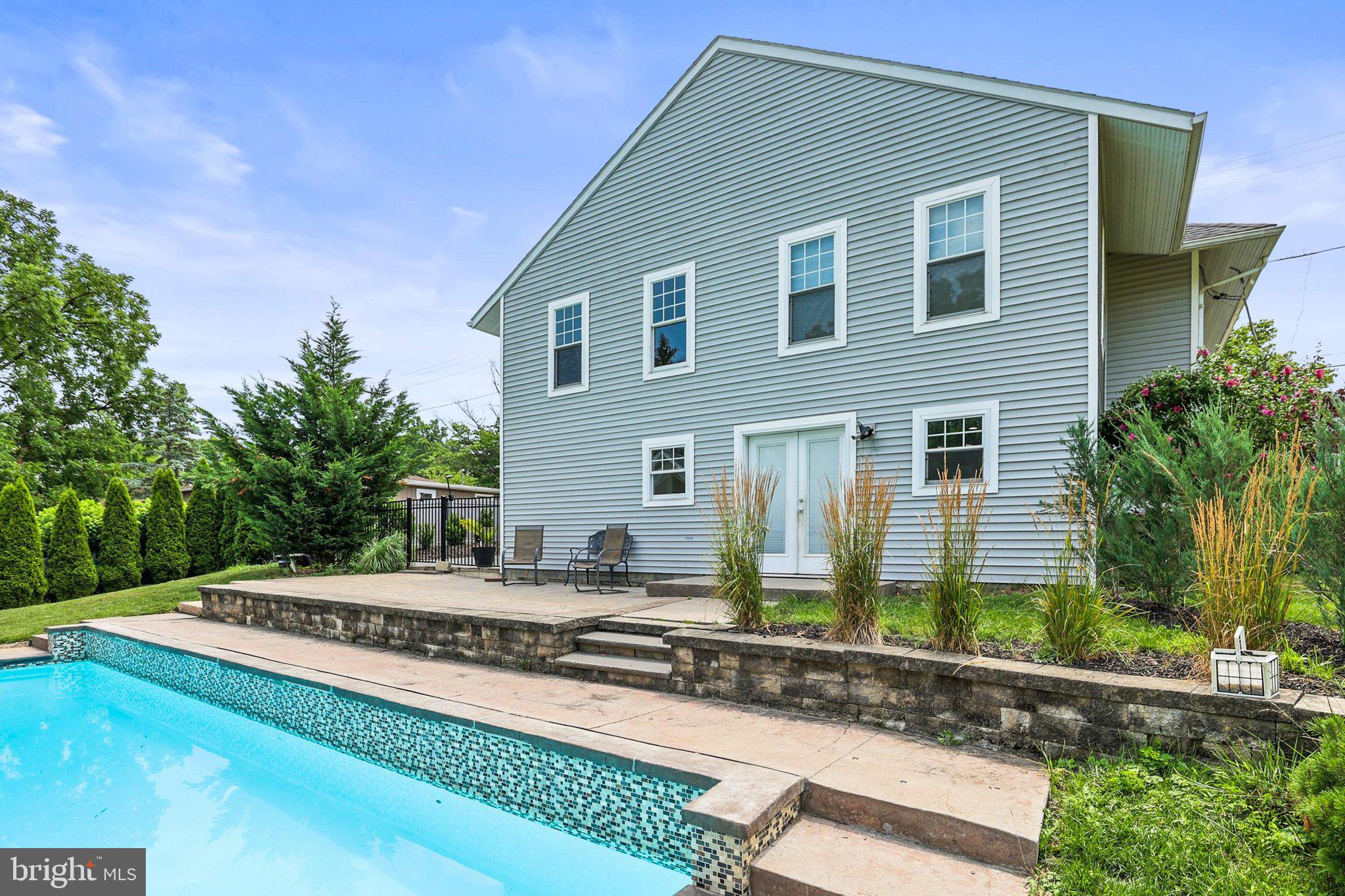 CAMP HILL BOROUGH - Residential