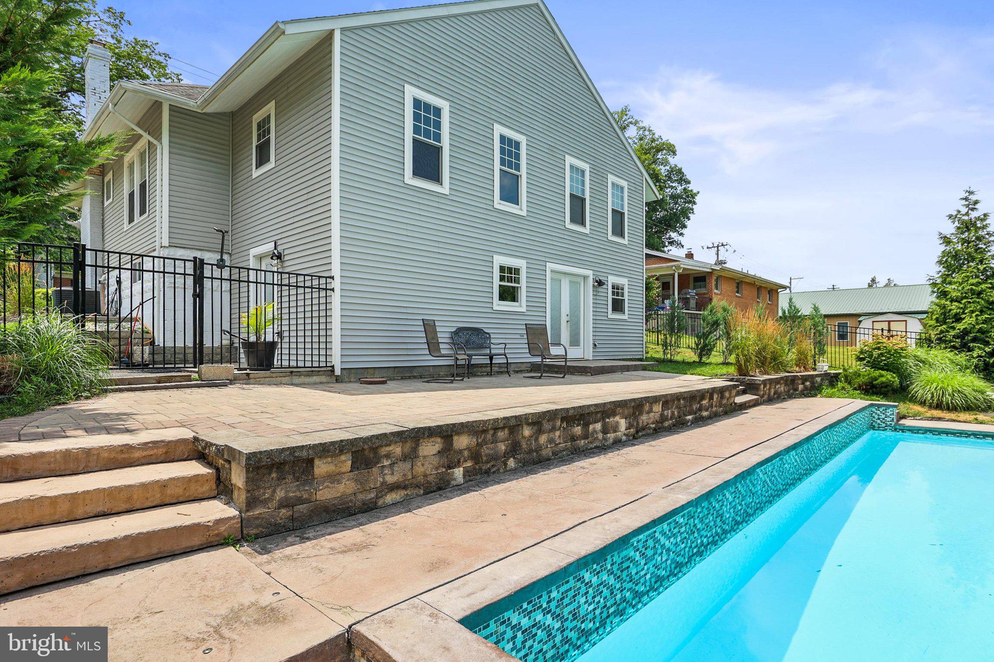CAMP HILL BOROUGH - Residential