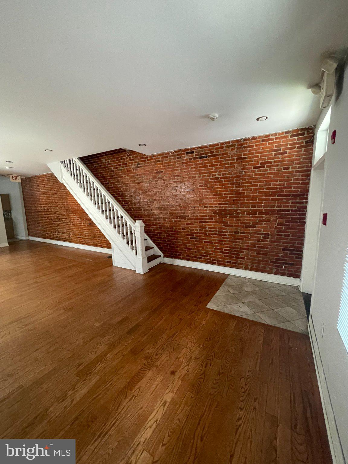 MANTUA - Residential