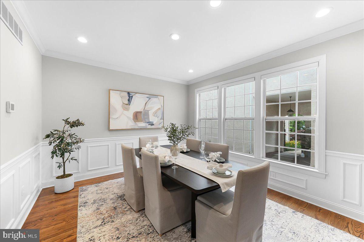 CHERRY CREEK - Residential