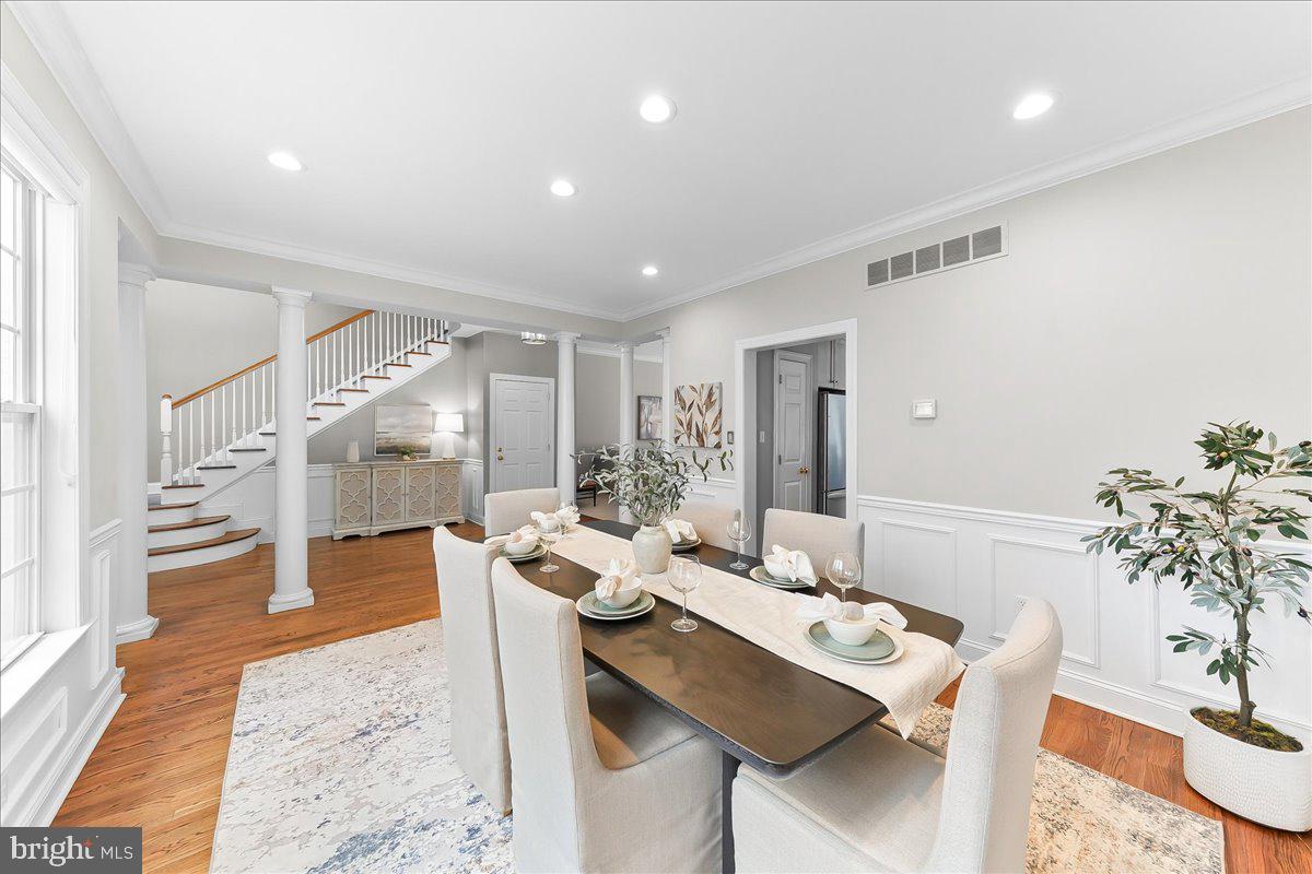 CHERRY CREEK - Residential