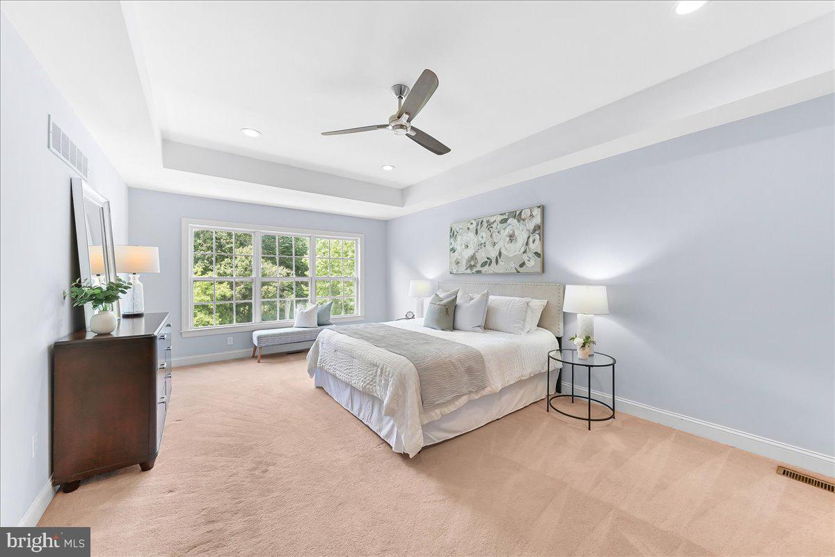 CHERRY CREEK - Residential