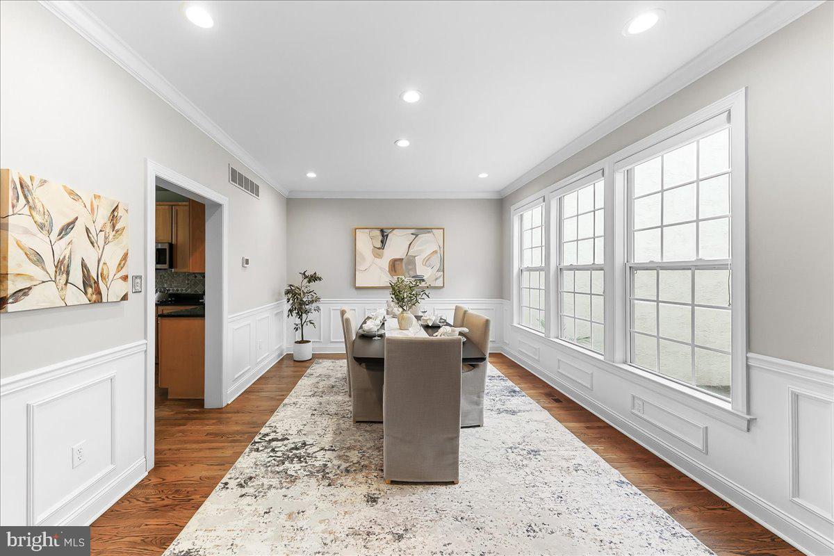 CHERRY CREEK - Residential