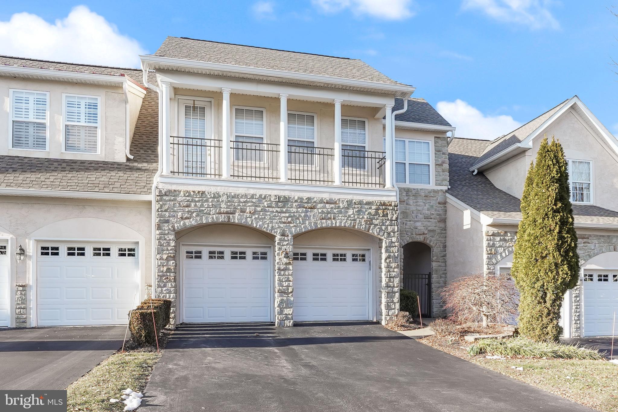 CHERRY CREEK - Residential