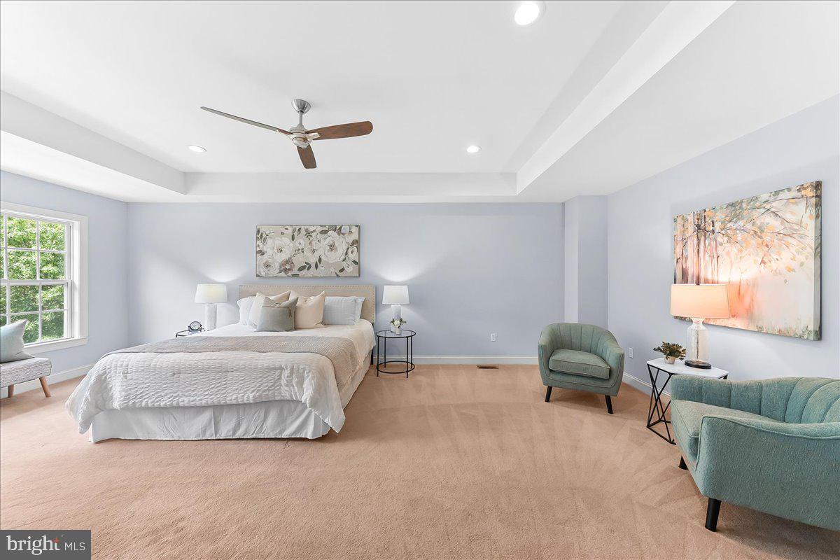 CHERRY CREEK - Residential