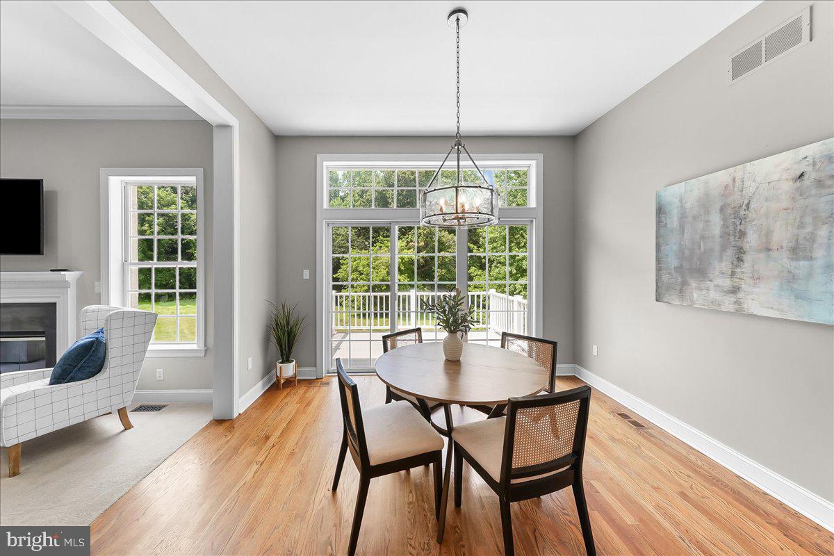 CHERRY CREEK - Residential