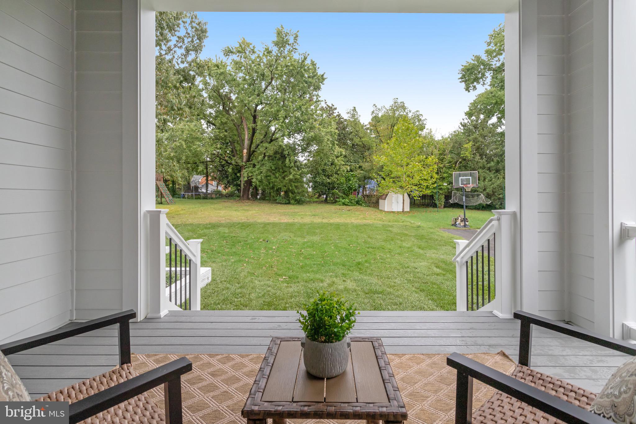 FALLS CHURCH PARK - Residential