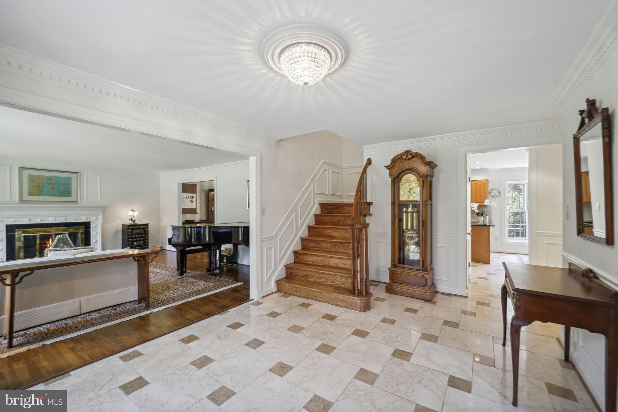 RIVERS EDGE - Residential