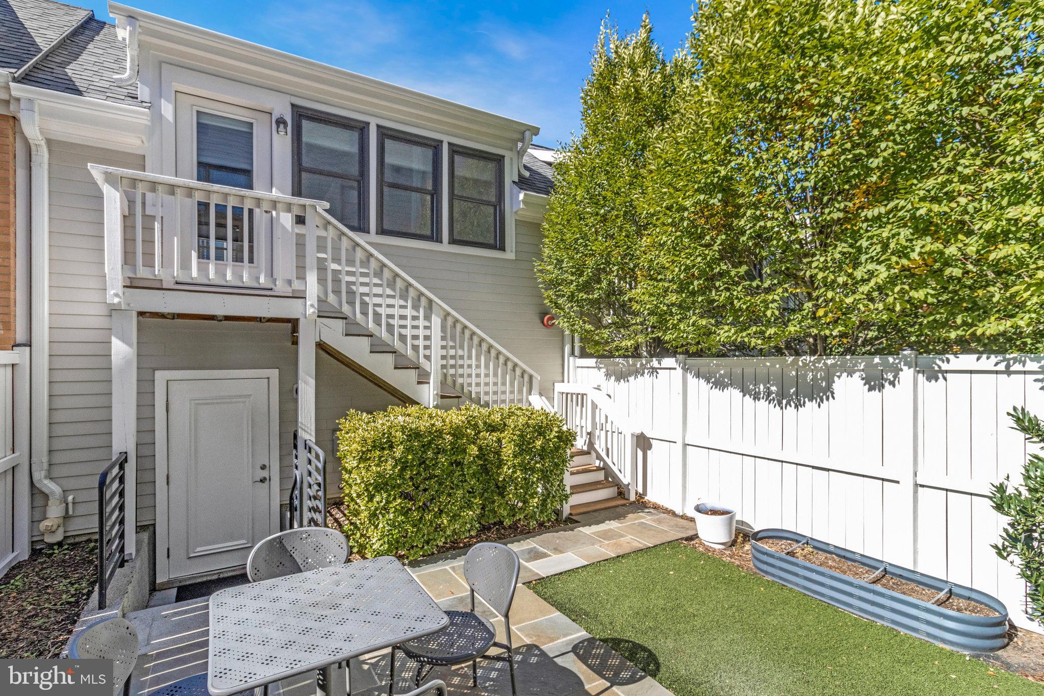 POTOMAC YARD - Residential