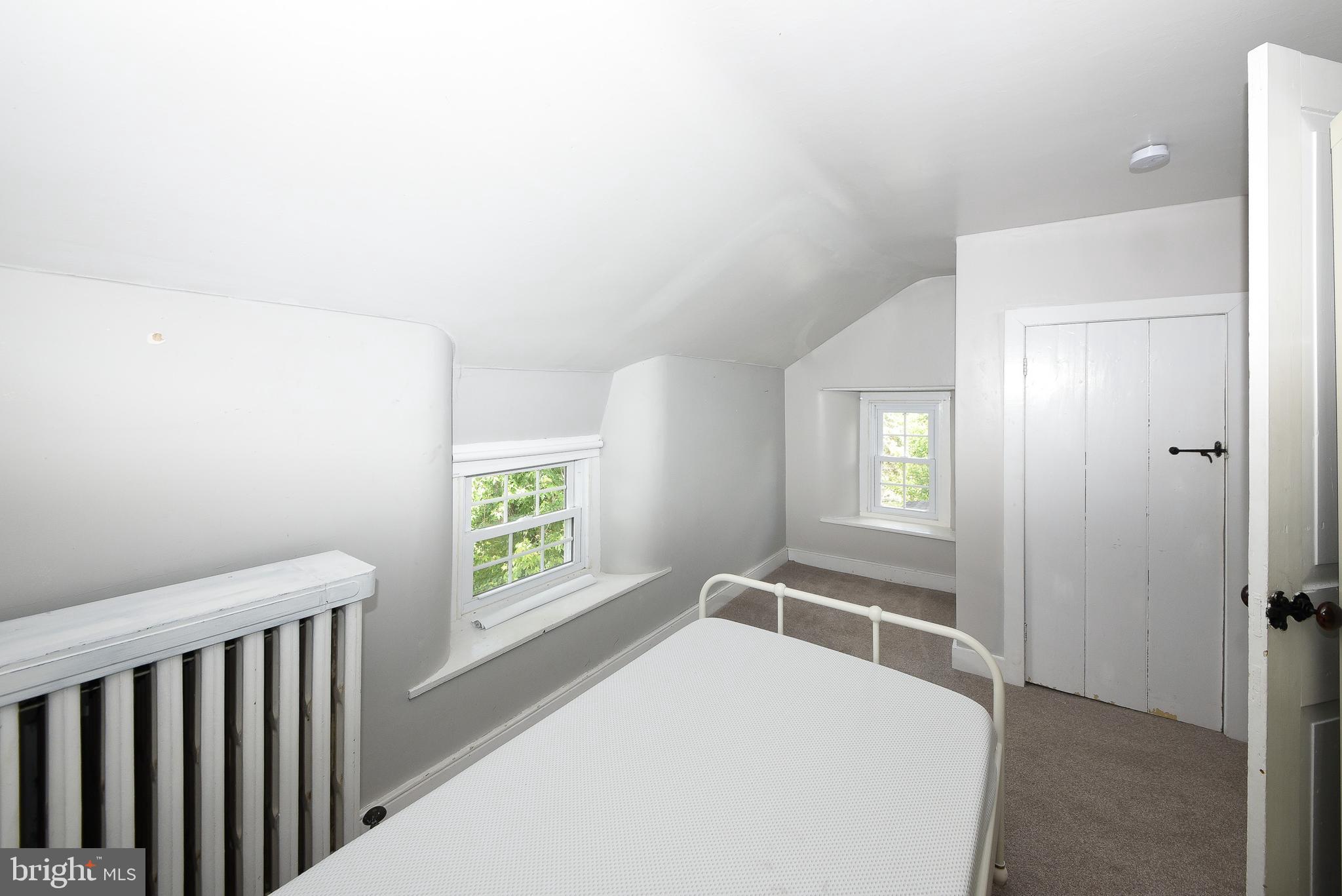 NESHAMINY HILLS - Residential