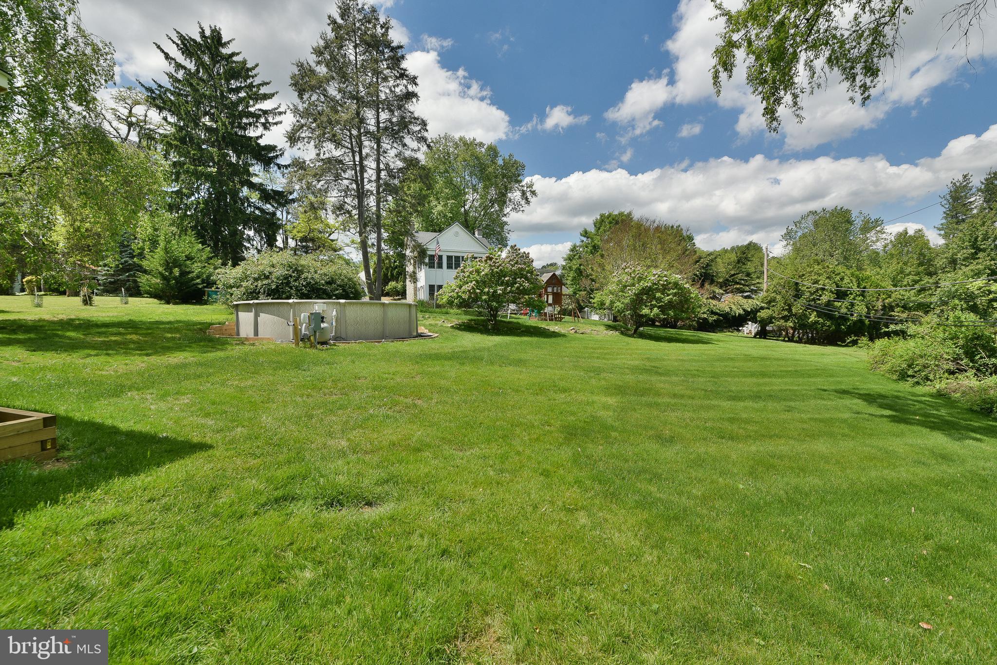 NESHAMINY HILLS - Residential