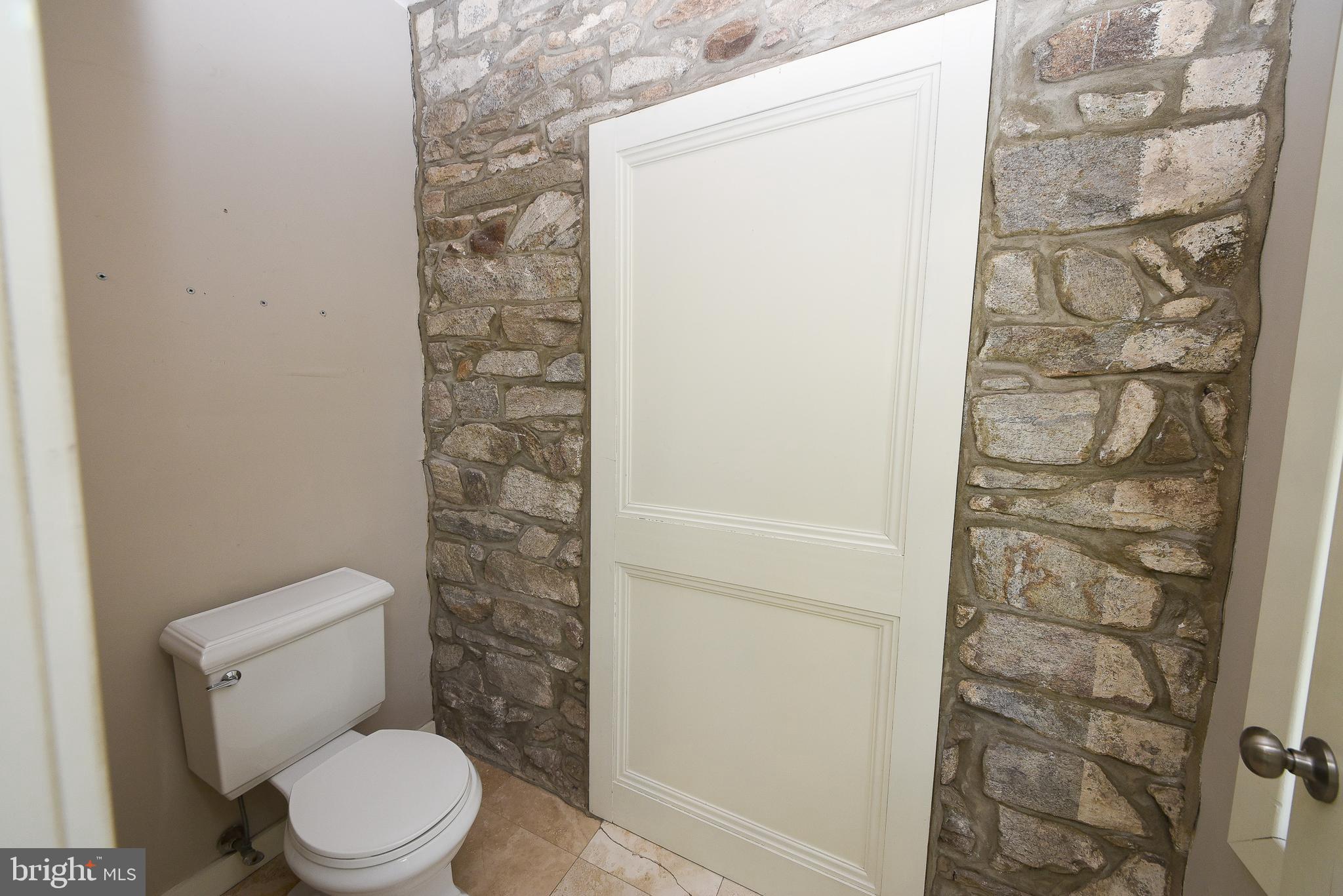 NESHAMINY HILLS - Residential