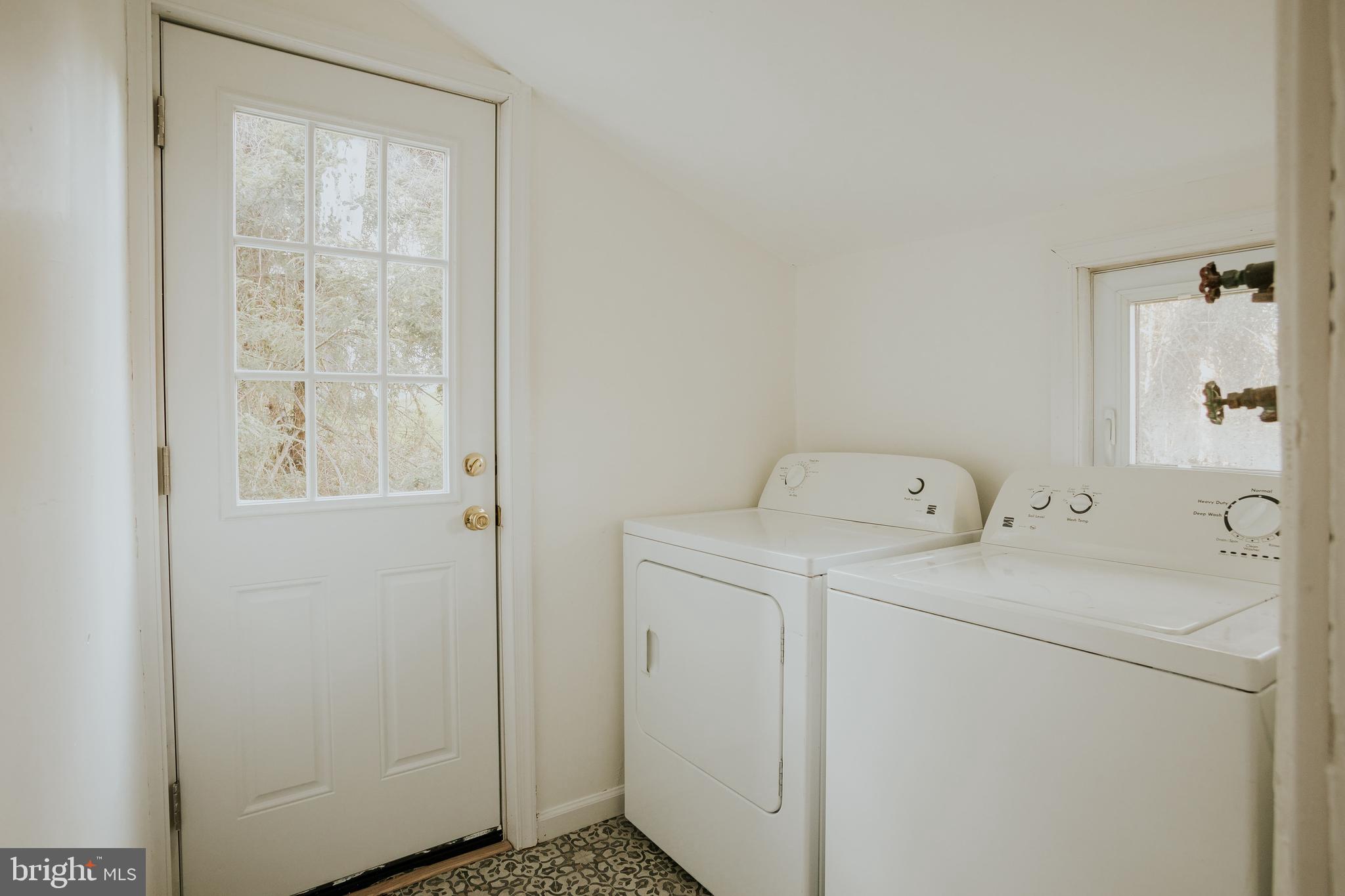 NESHAMINY HILLS - Residential