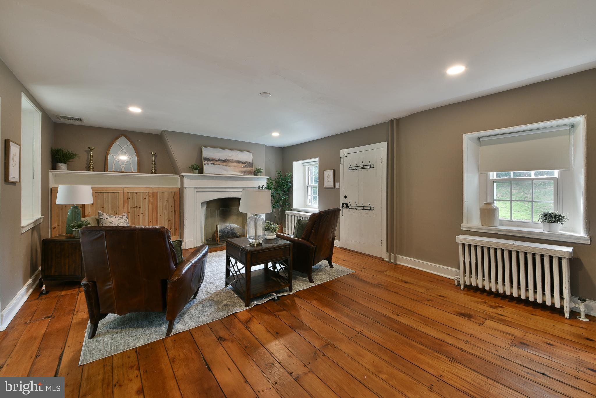 NESHAMINY HILLS - Residential