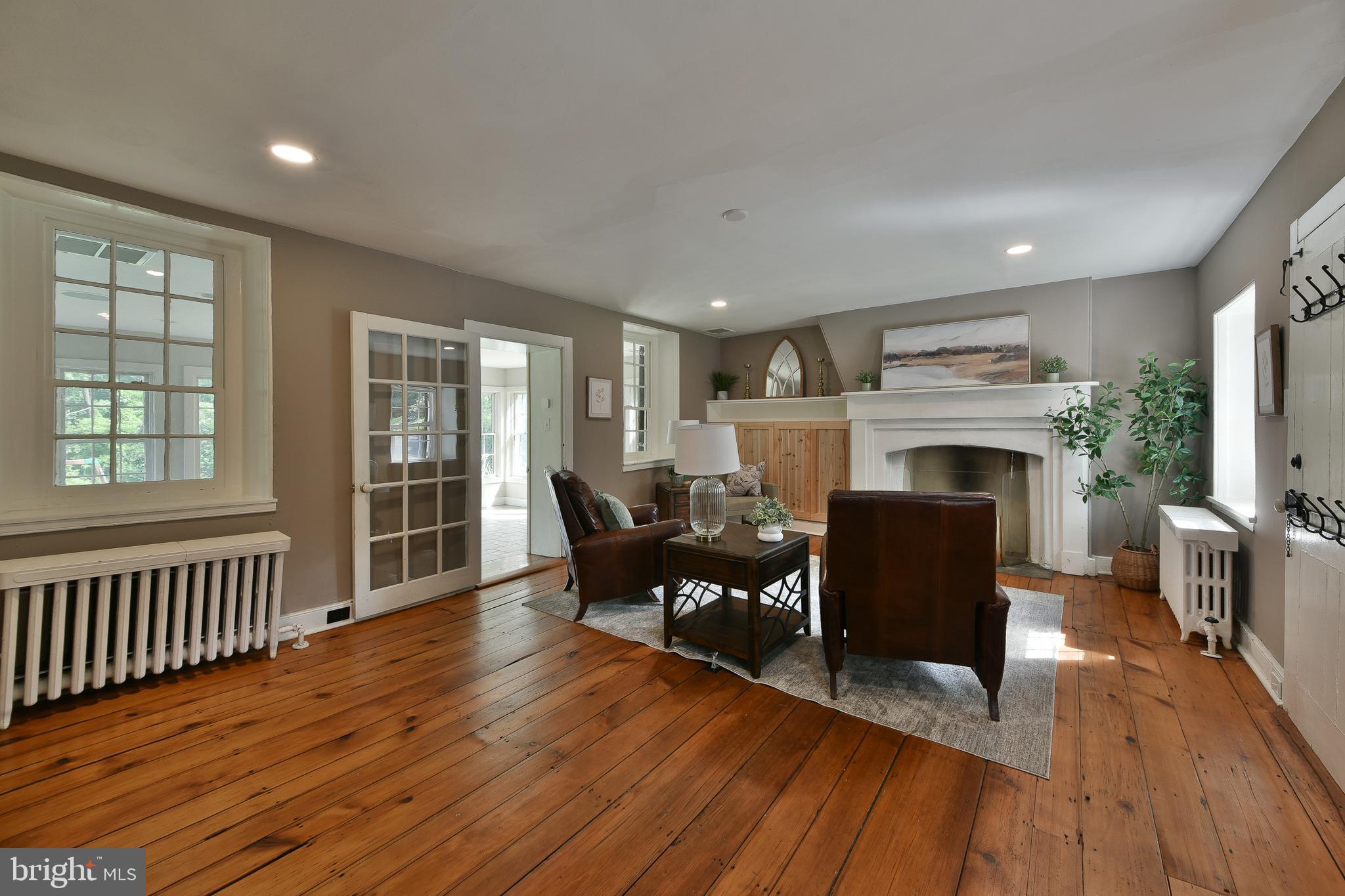 NESHAMINY HILLS - Residential