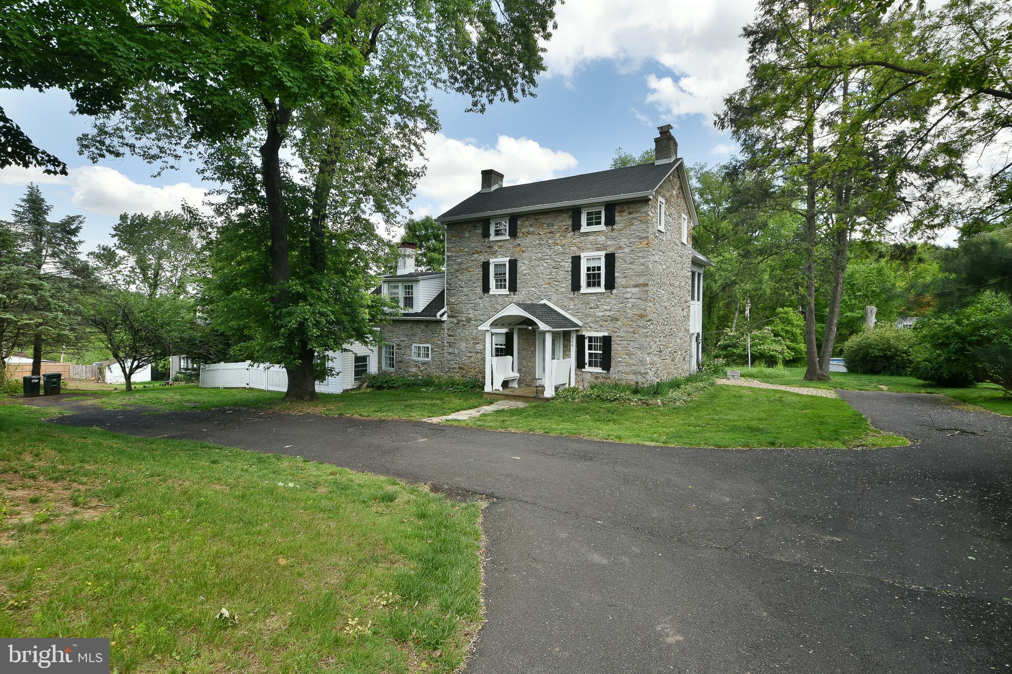 NESHAMINY HILLS - Residential